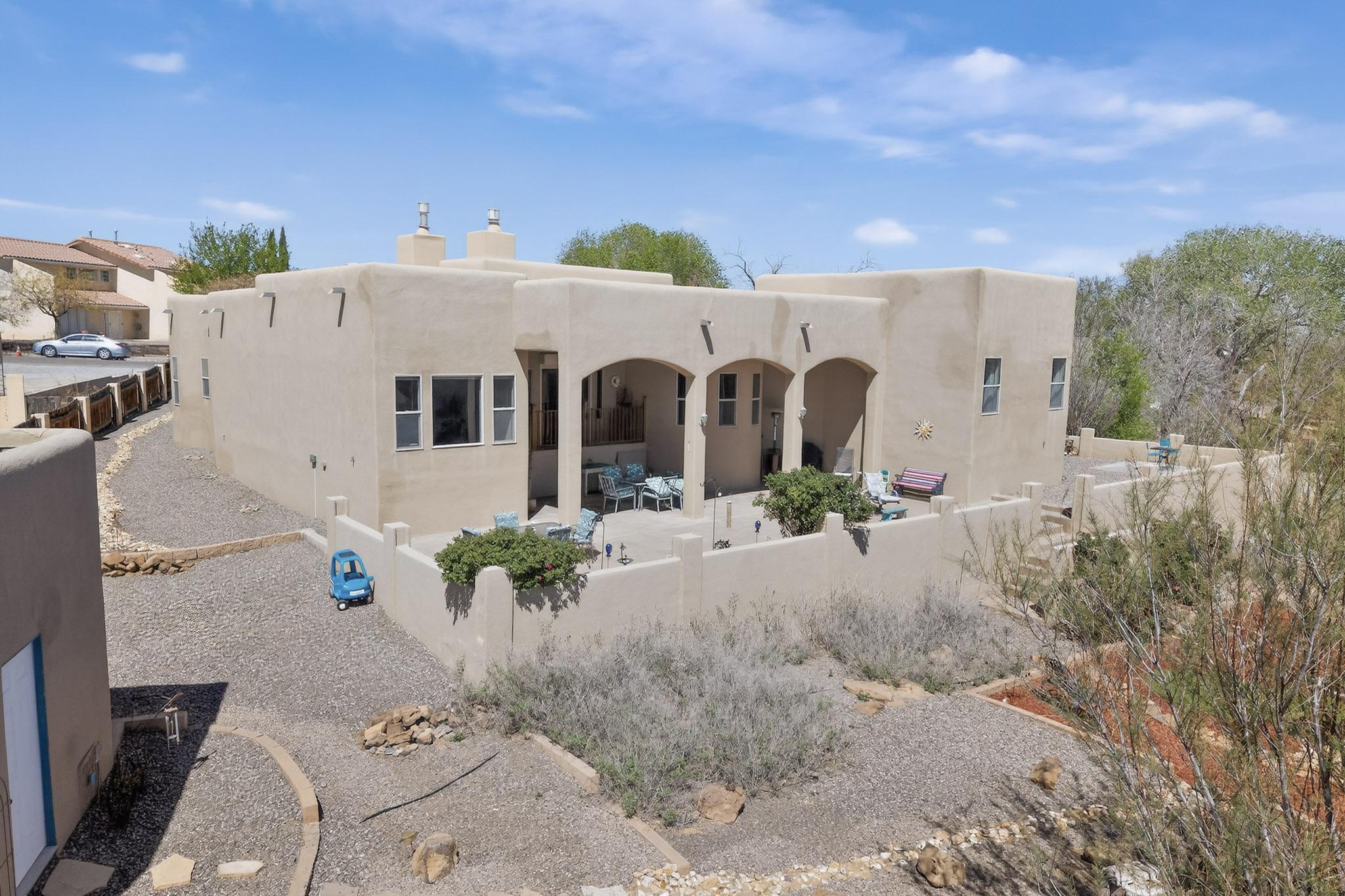 1521 Valley View Drive SW