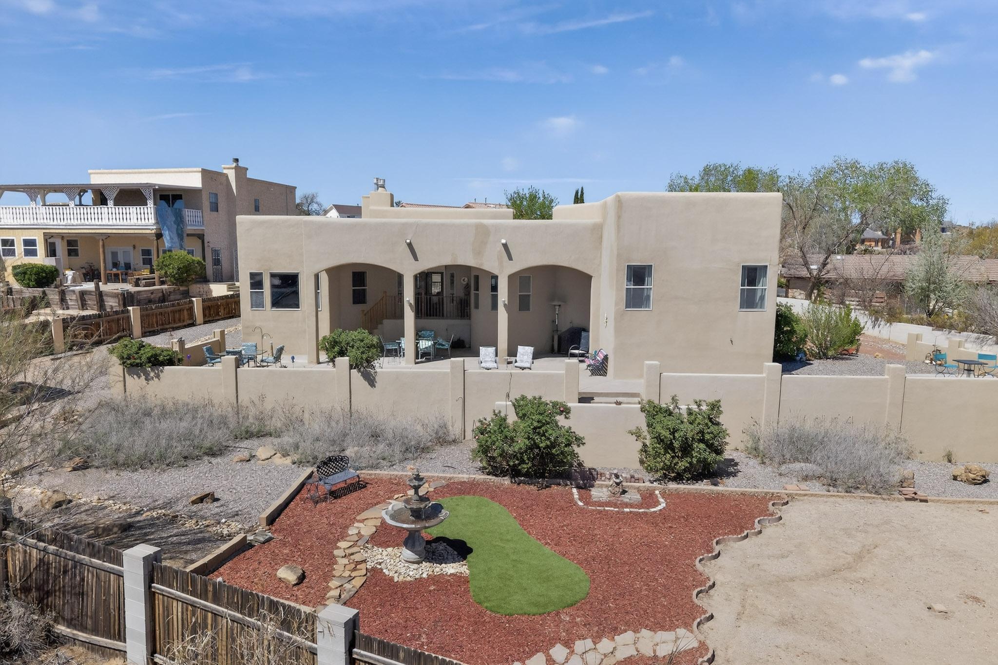 1521 Valley View Drive SW