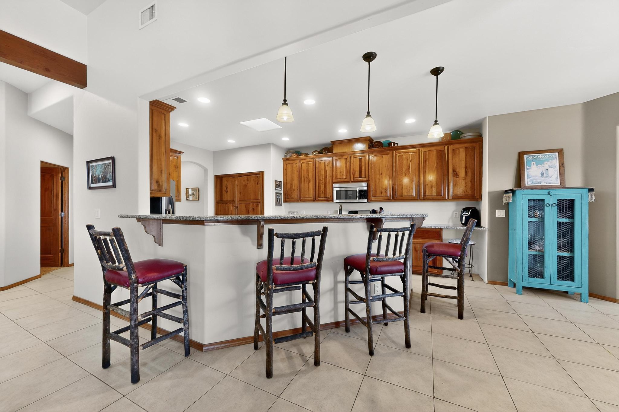 1521 Valley View Drive SW