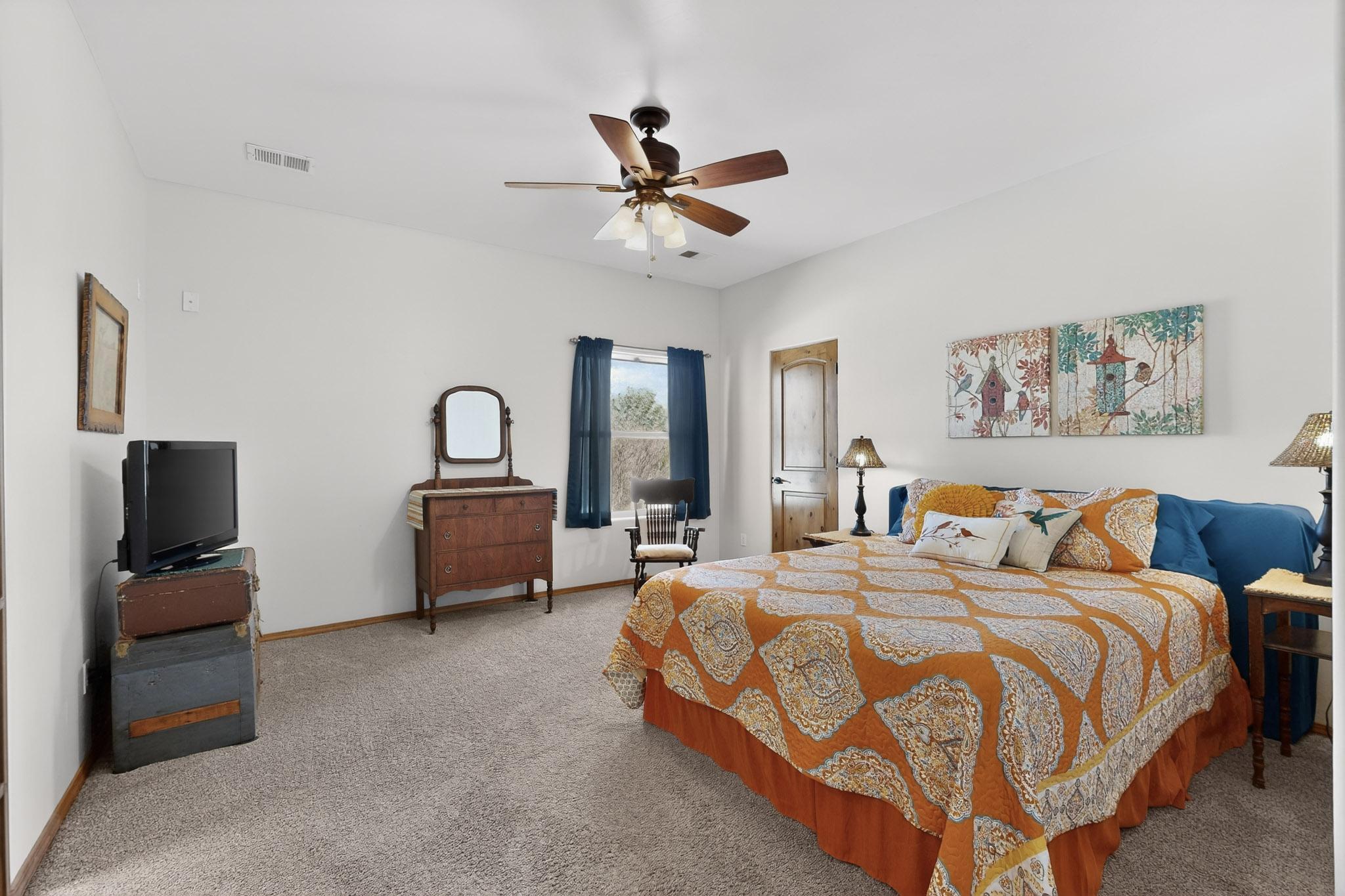 1521 Valley View Drive SW