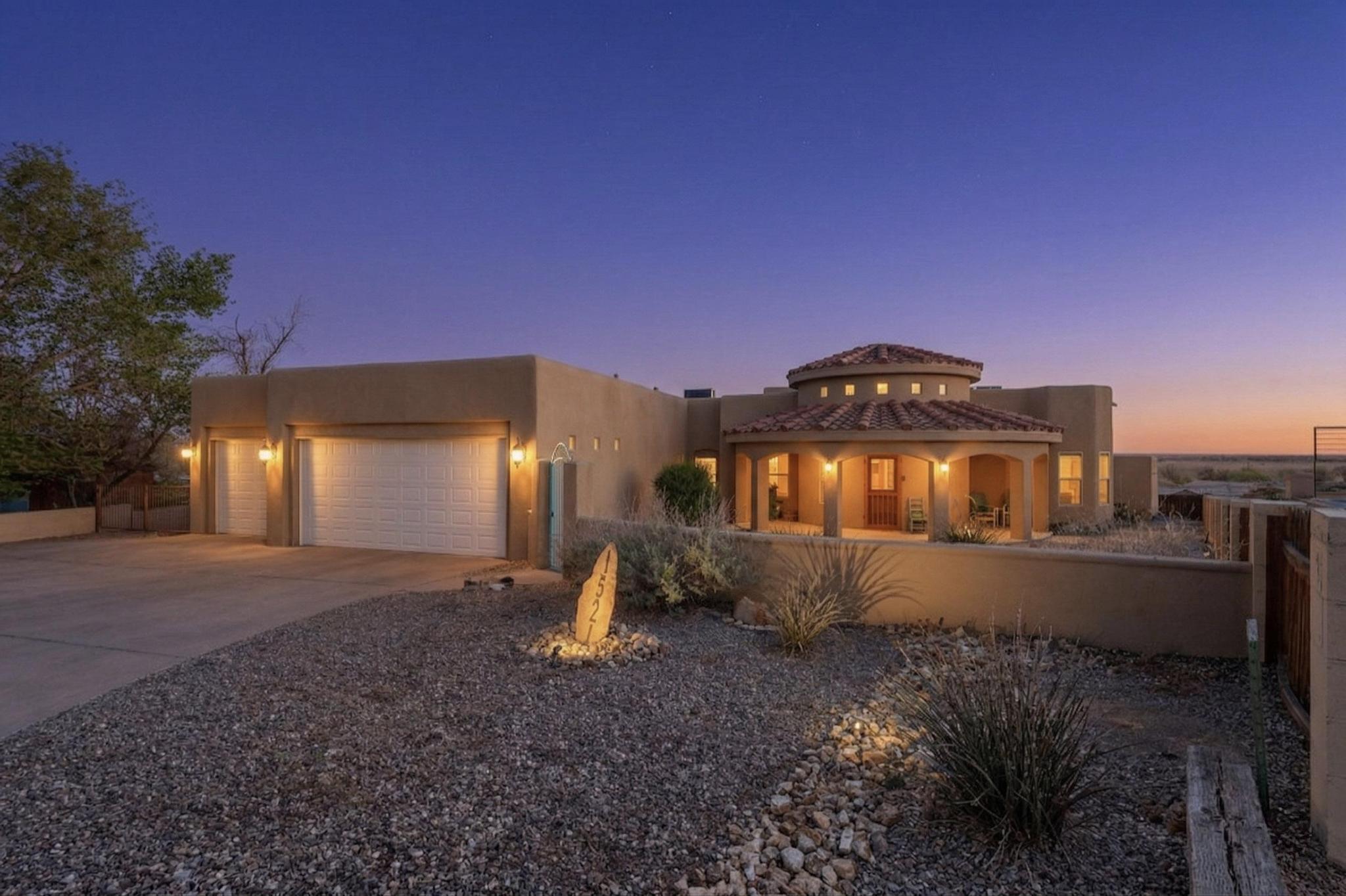 1521 Valley View Drive SW