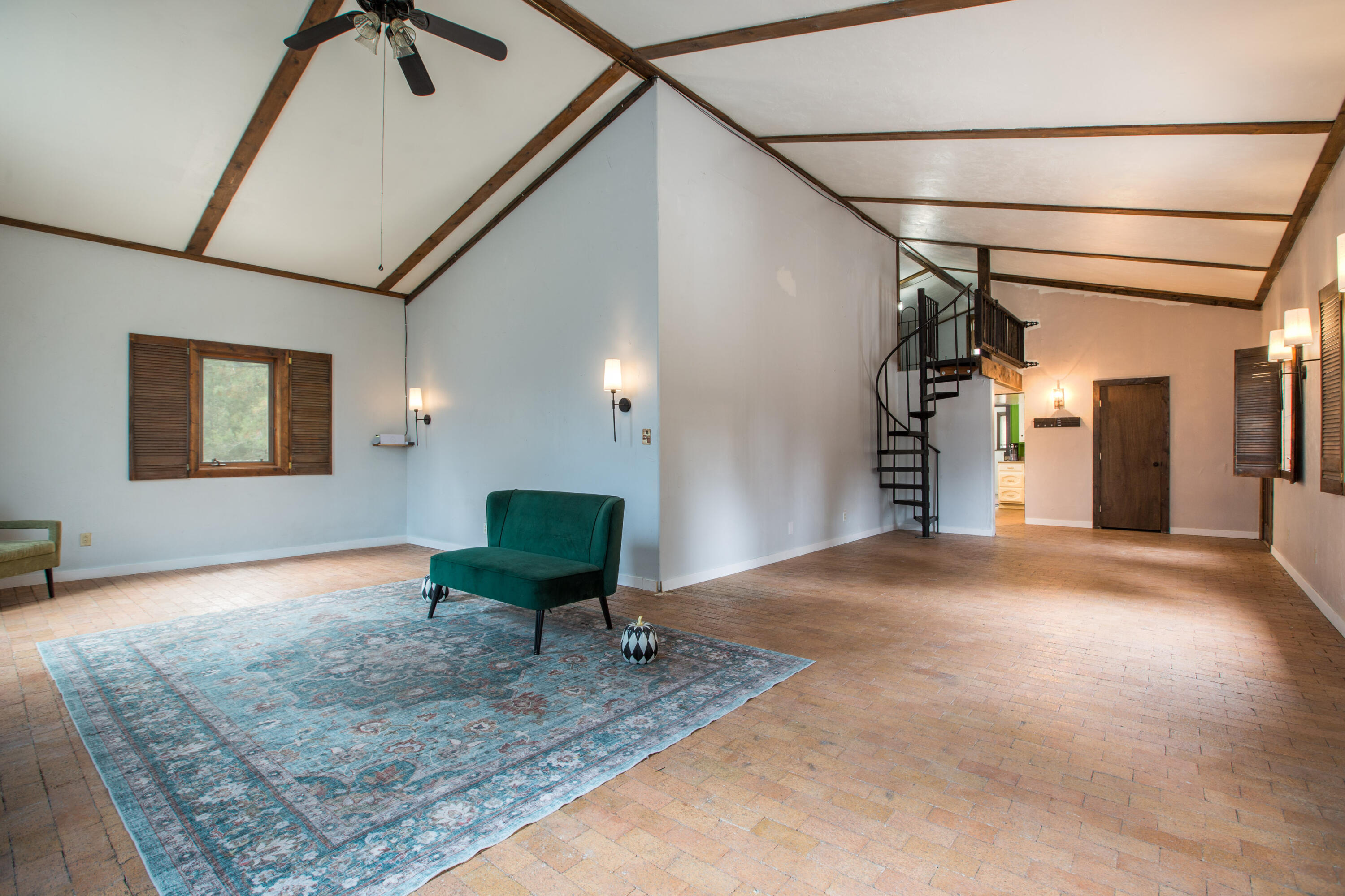 16 Bobolink Lane