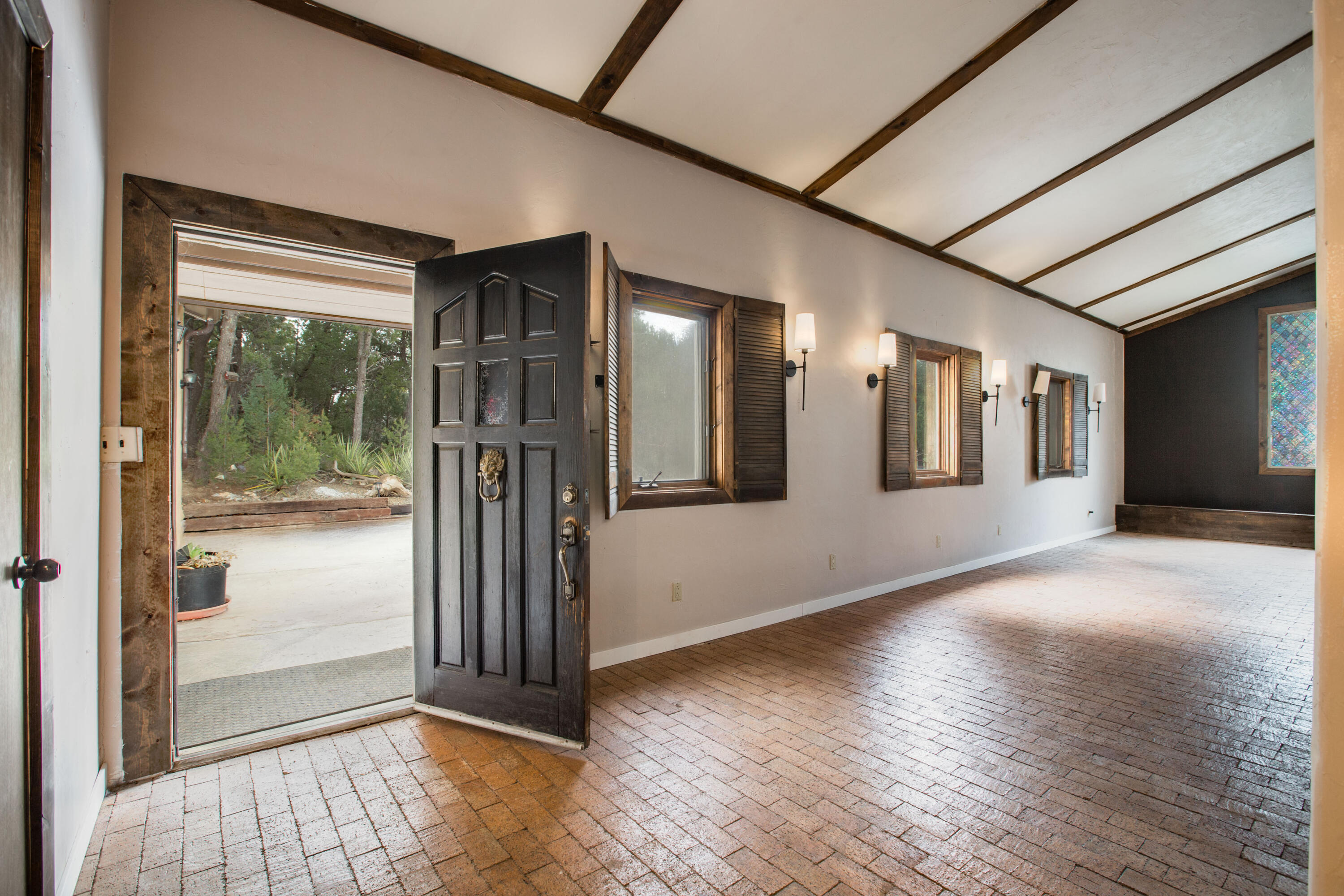 16 Bobolink Lane
