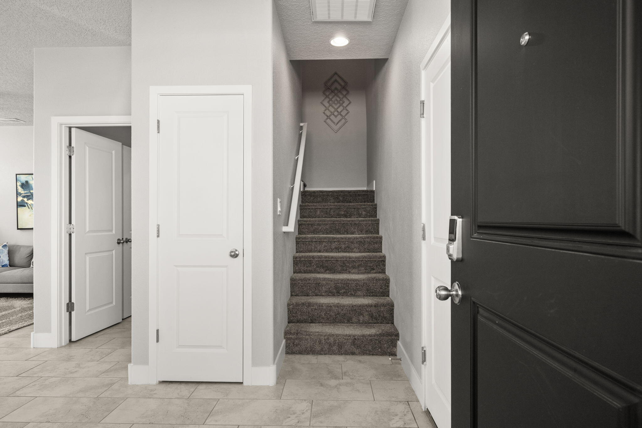 1898 Sunrise Lane