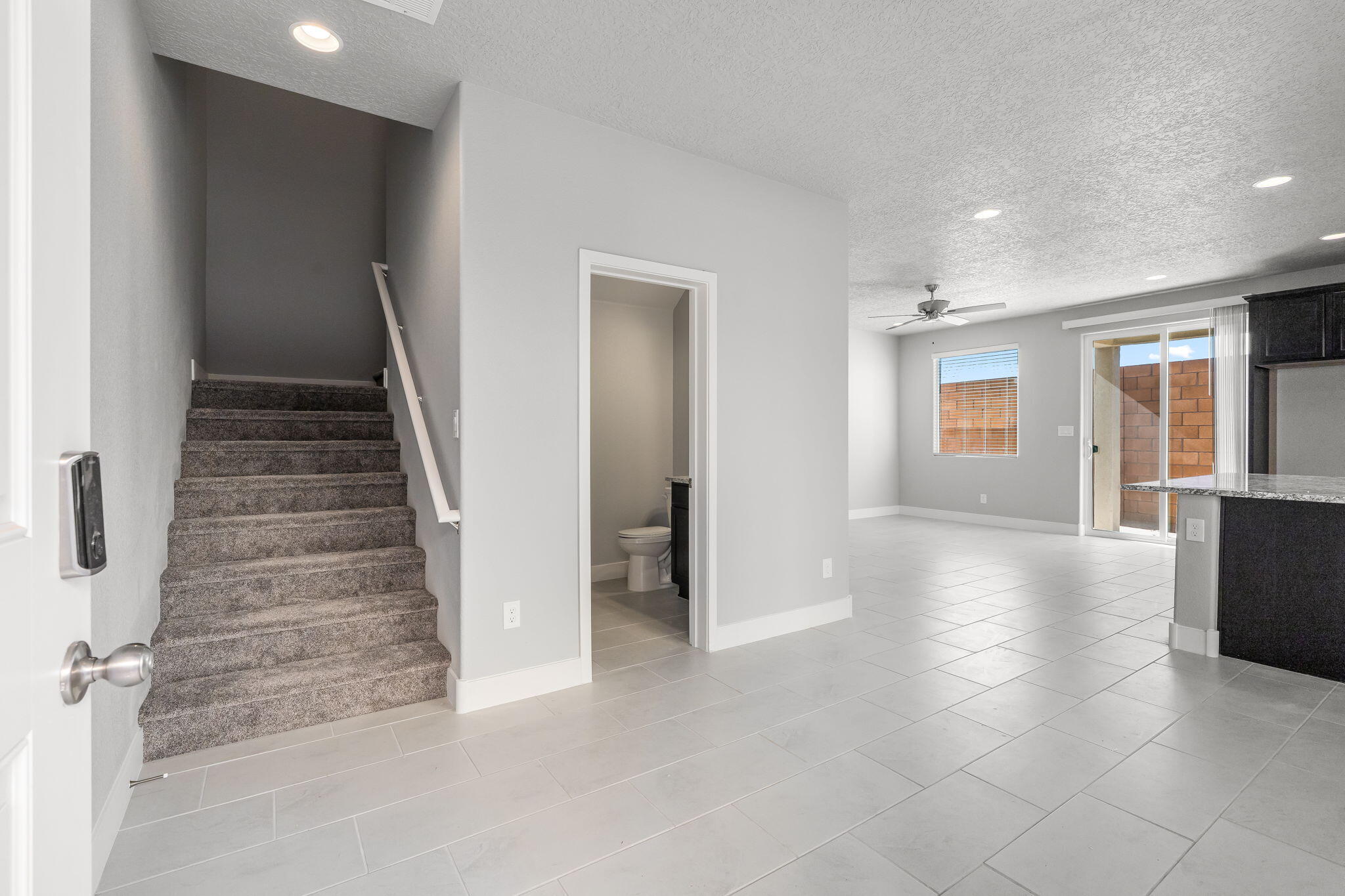3652 Queen Court NE