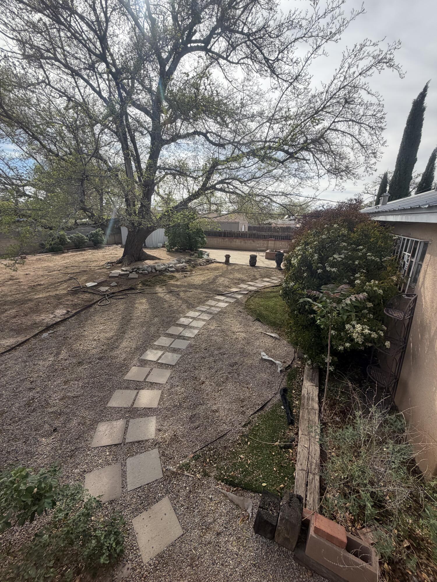 9018 Phoenix Avenue NE