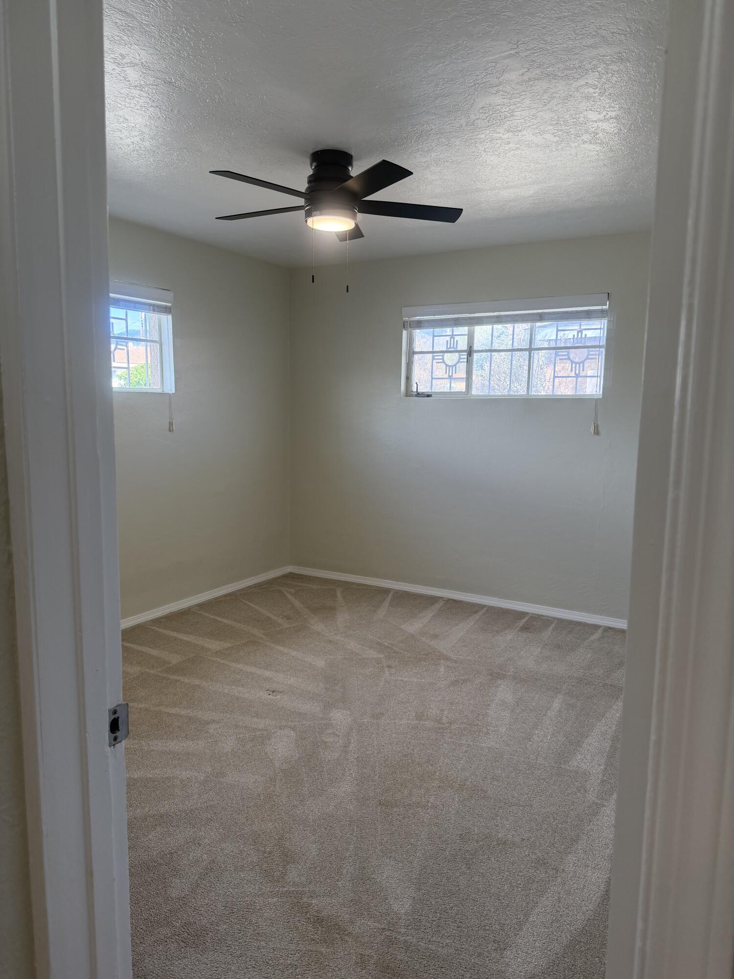 9018 Phoenix Avenue NE