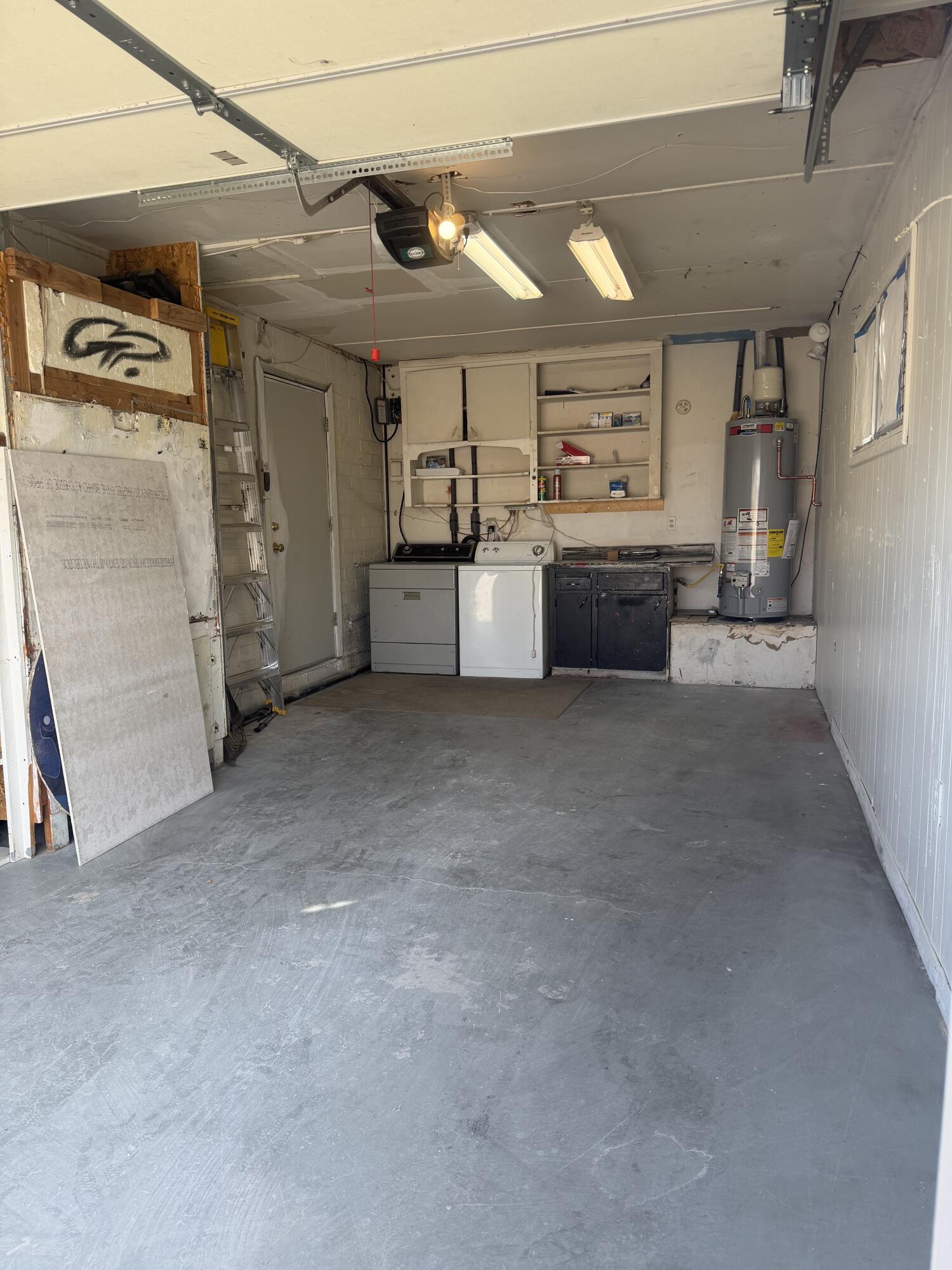 9018 Phoenix Avenue NE