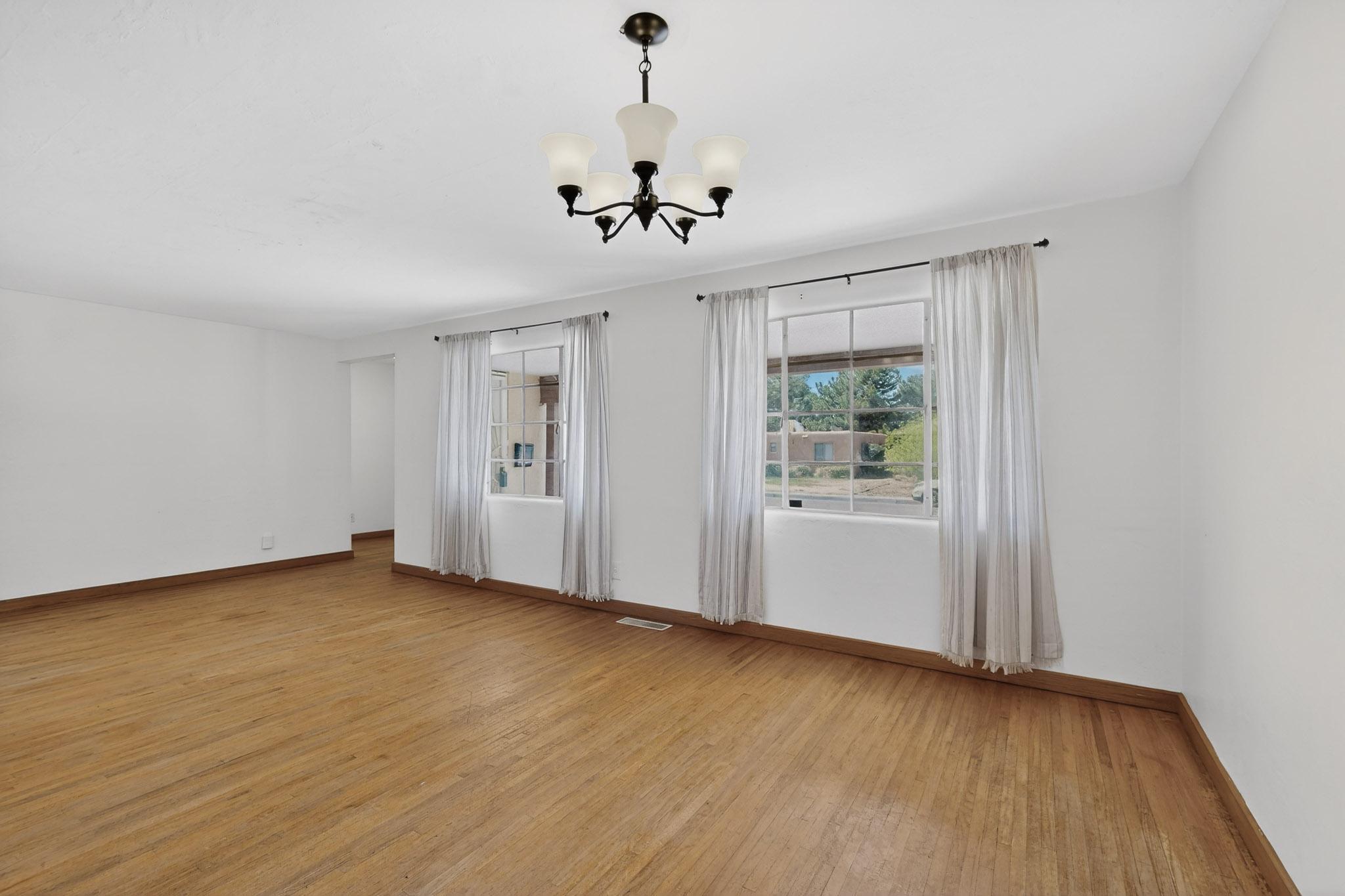 1820 Indiana Street NE