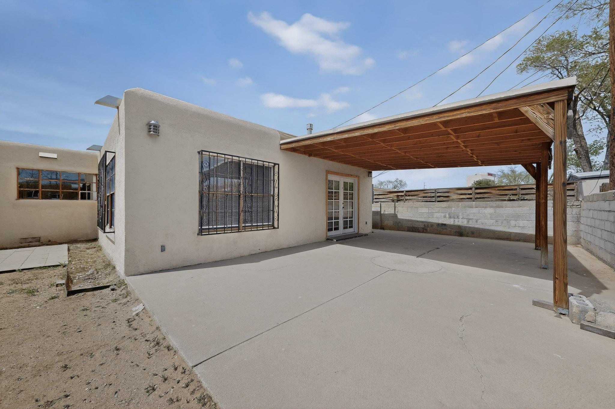 1820 Indiana Street NE