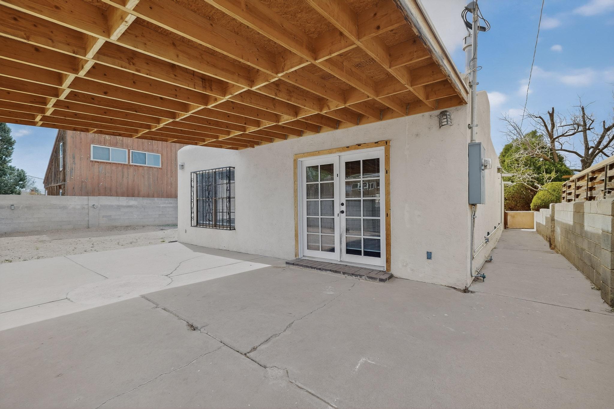 1820 Indiana Street NE