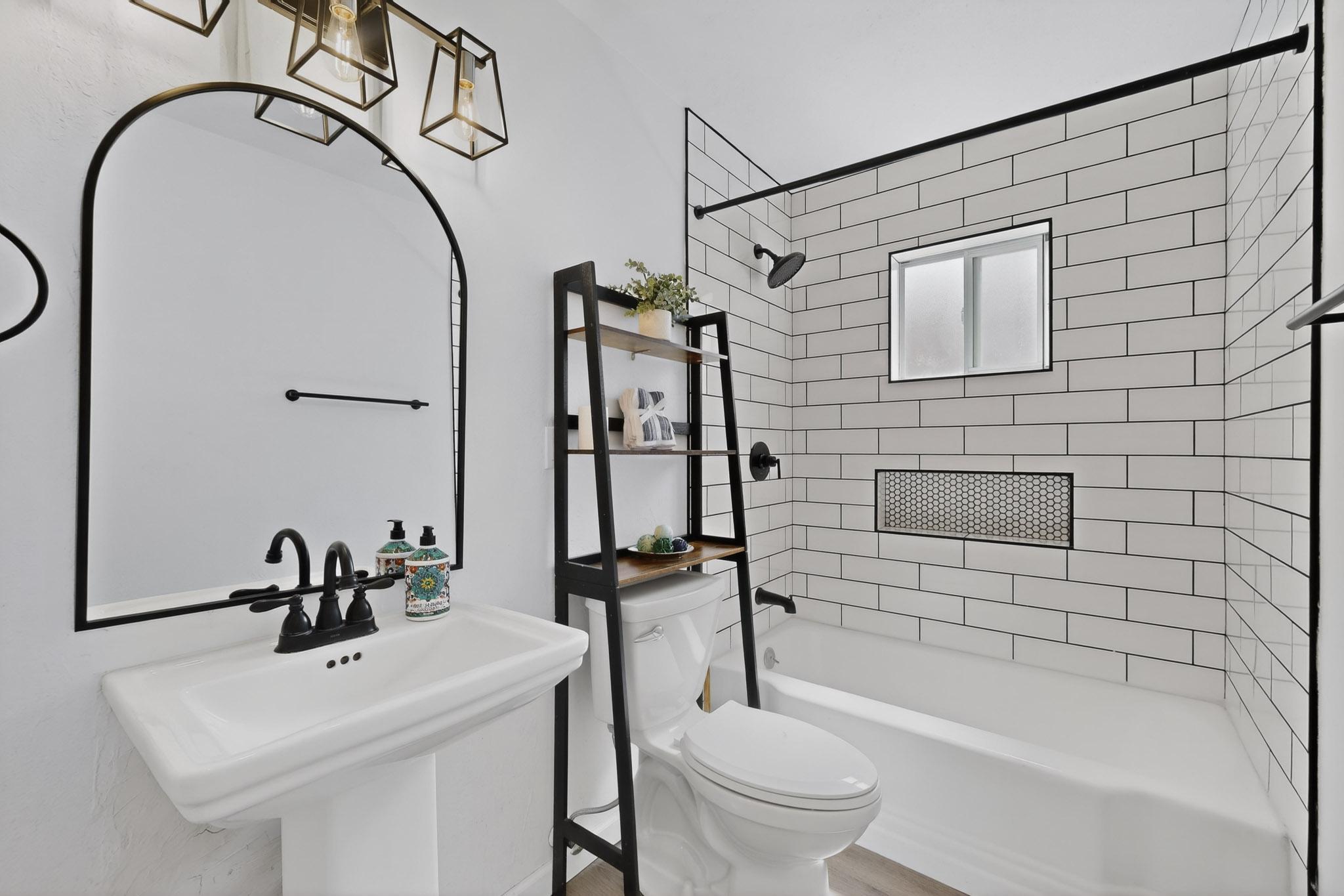 1820 Indiana Street NE