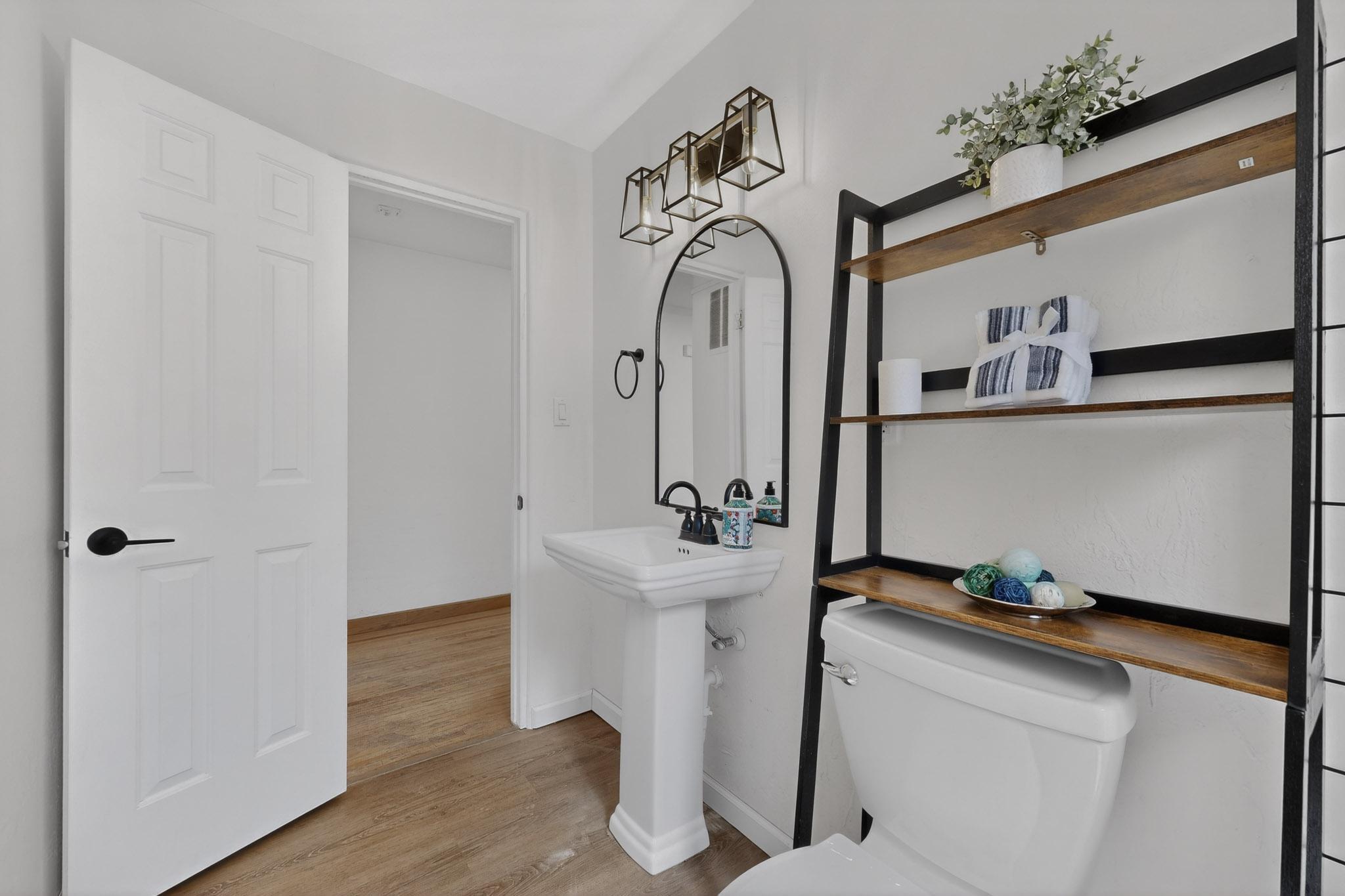 1820 Indiana Street NE