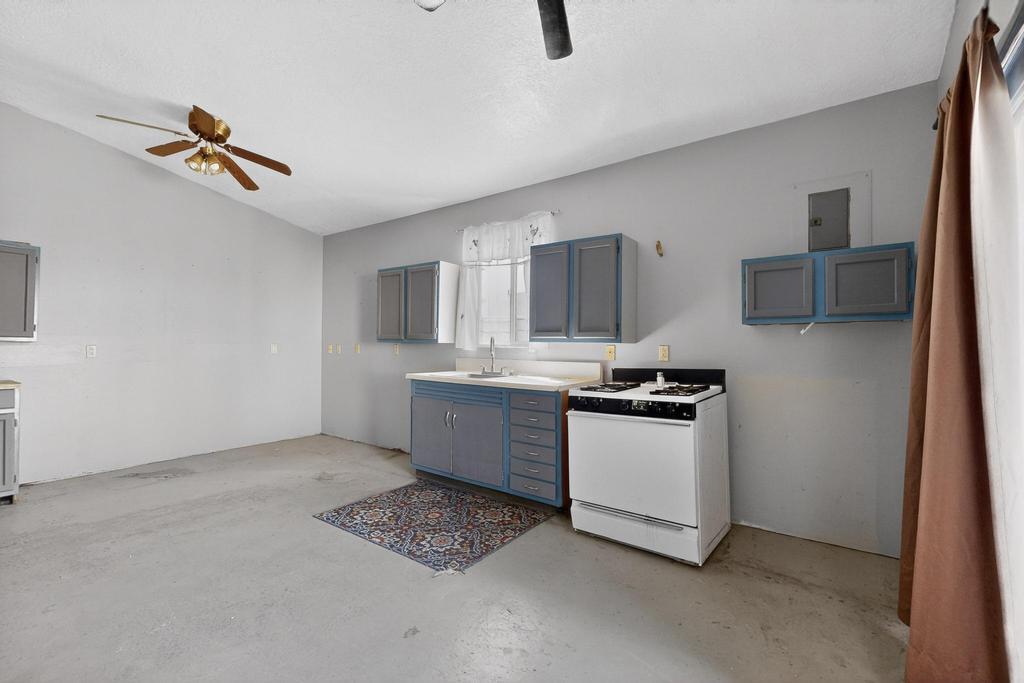 105 Barcelona Circle SW