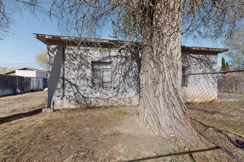 105 Barcelona Circle SW