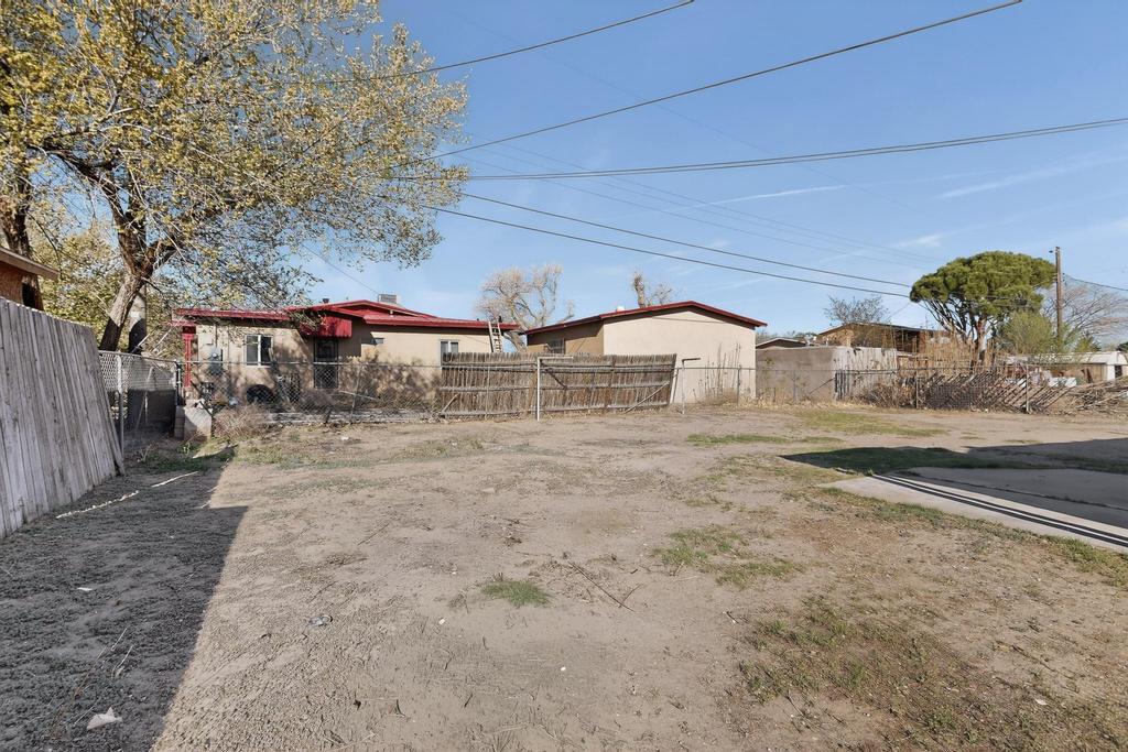 105 Barcelona Circle SW