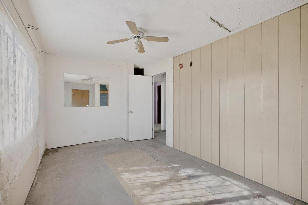 105 Barcelona Circle SW