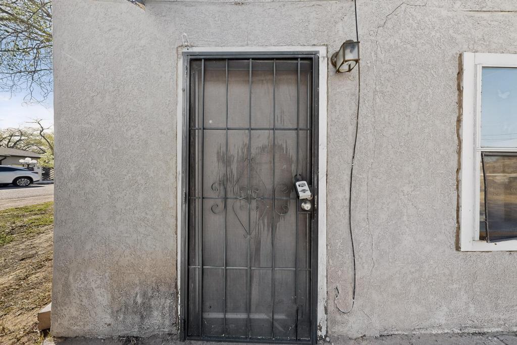 105 Barcelona Circle SW