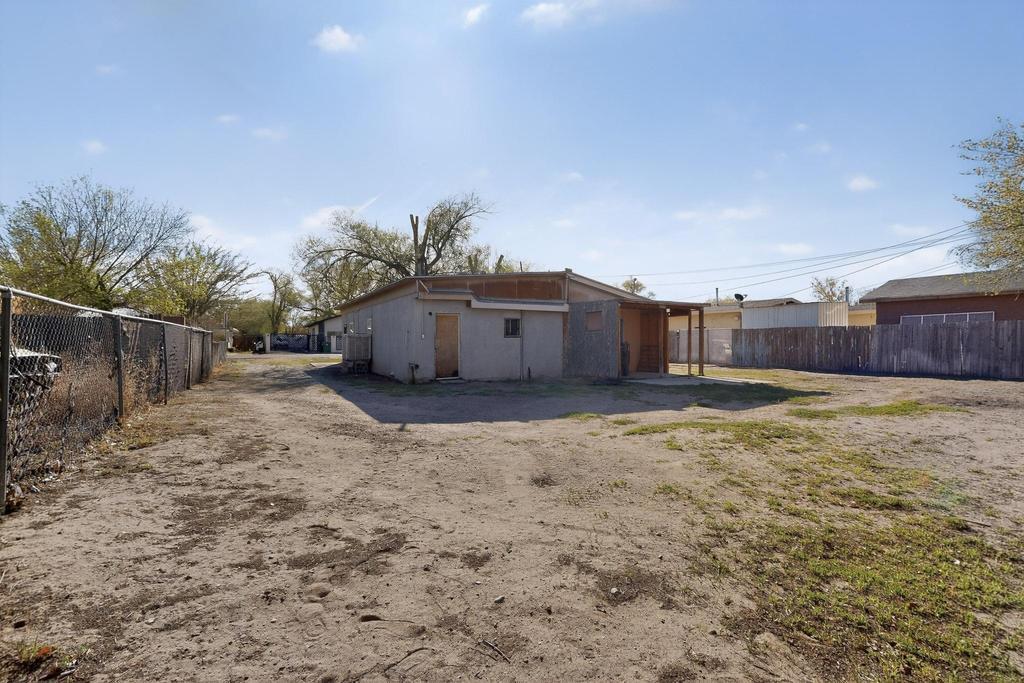 105 Barcelona Circle SW