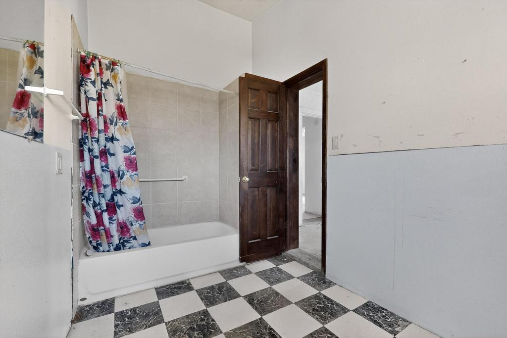 105 Barcelona Circle SW