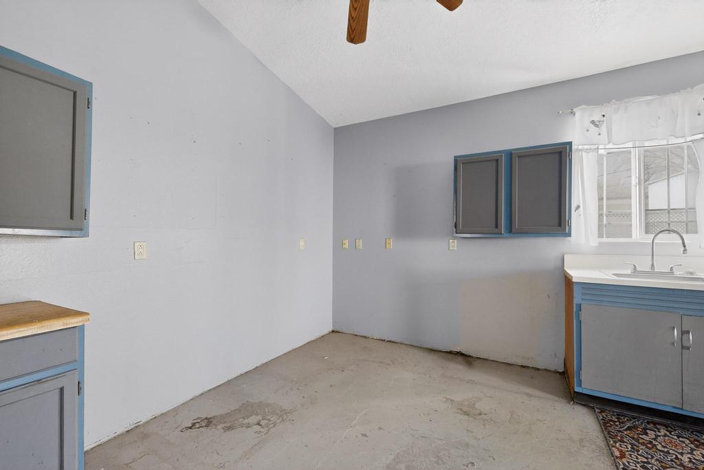 105 Barcelona Circle SW