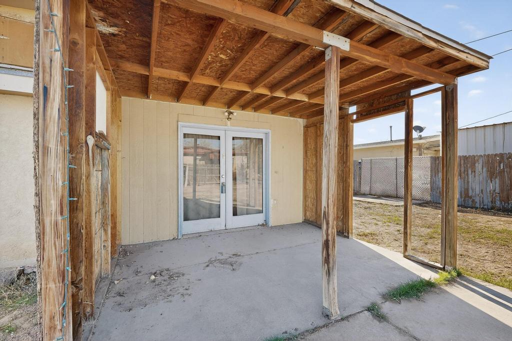 105 Barcelona Circle SW