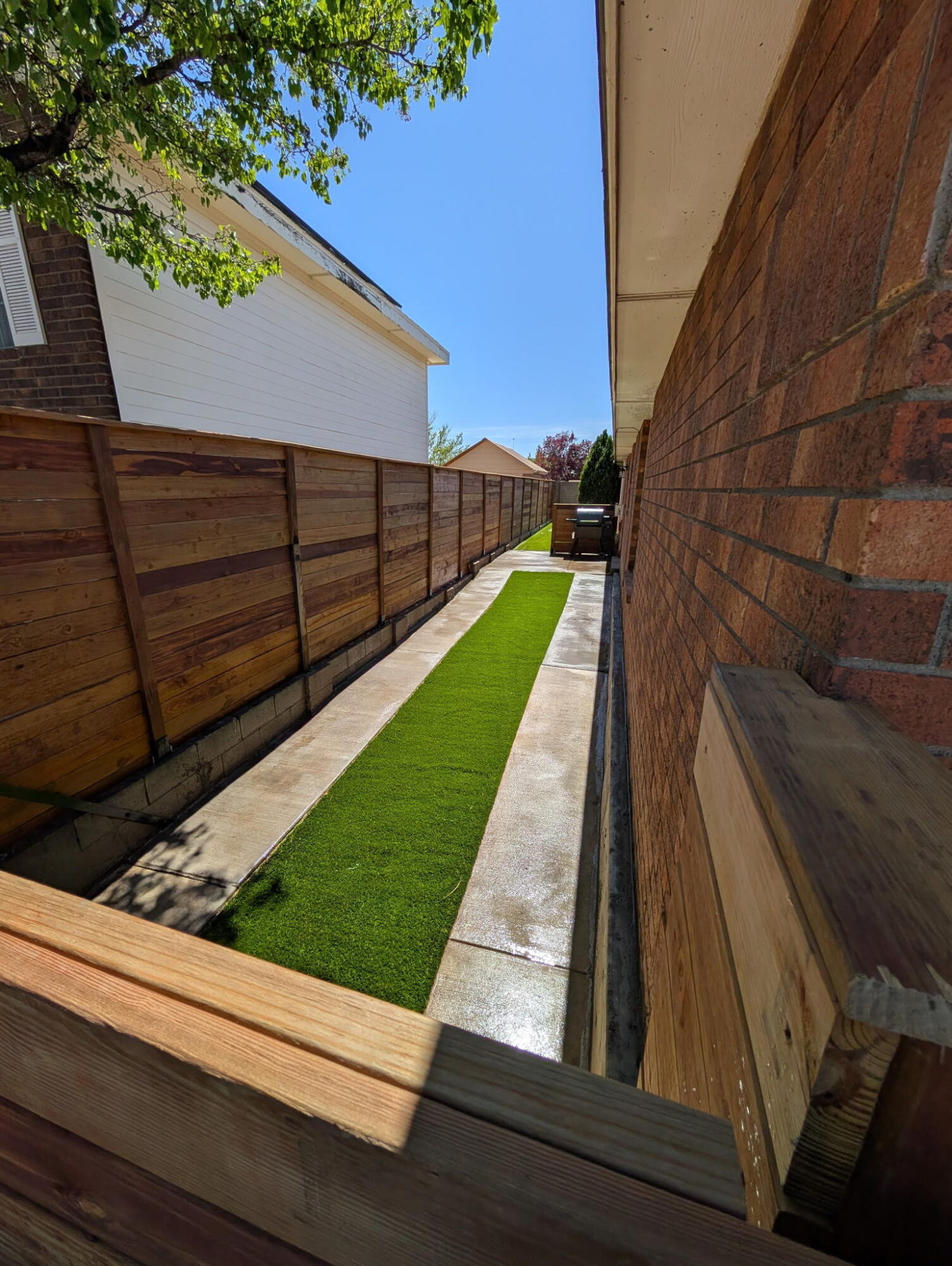 8024 Lyndsi Avenue NW