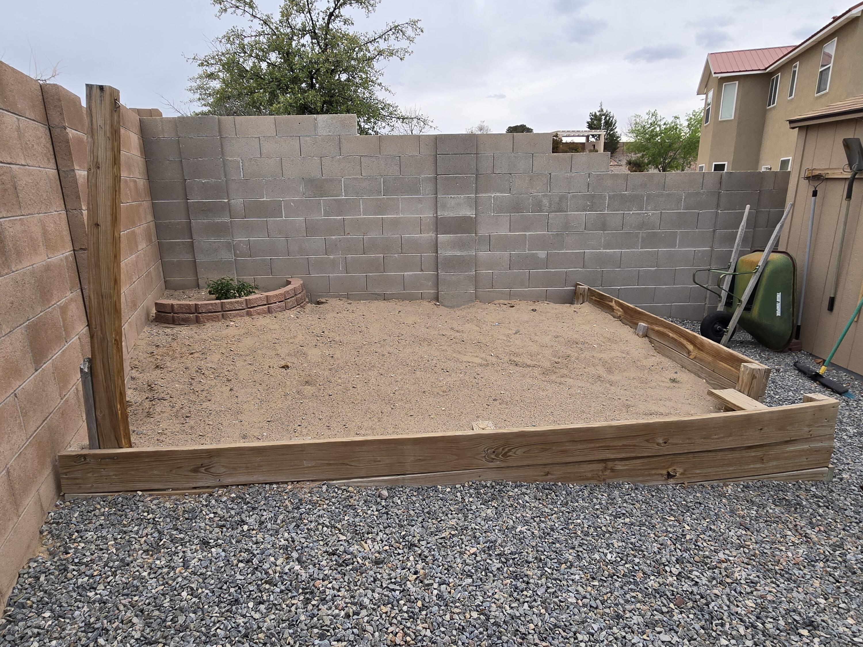 2185 Deer Trail Loop NE