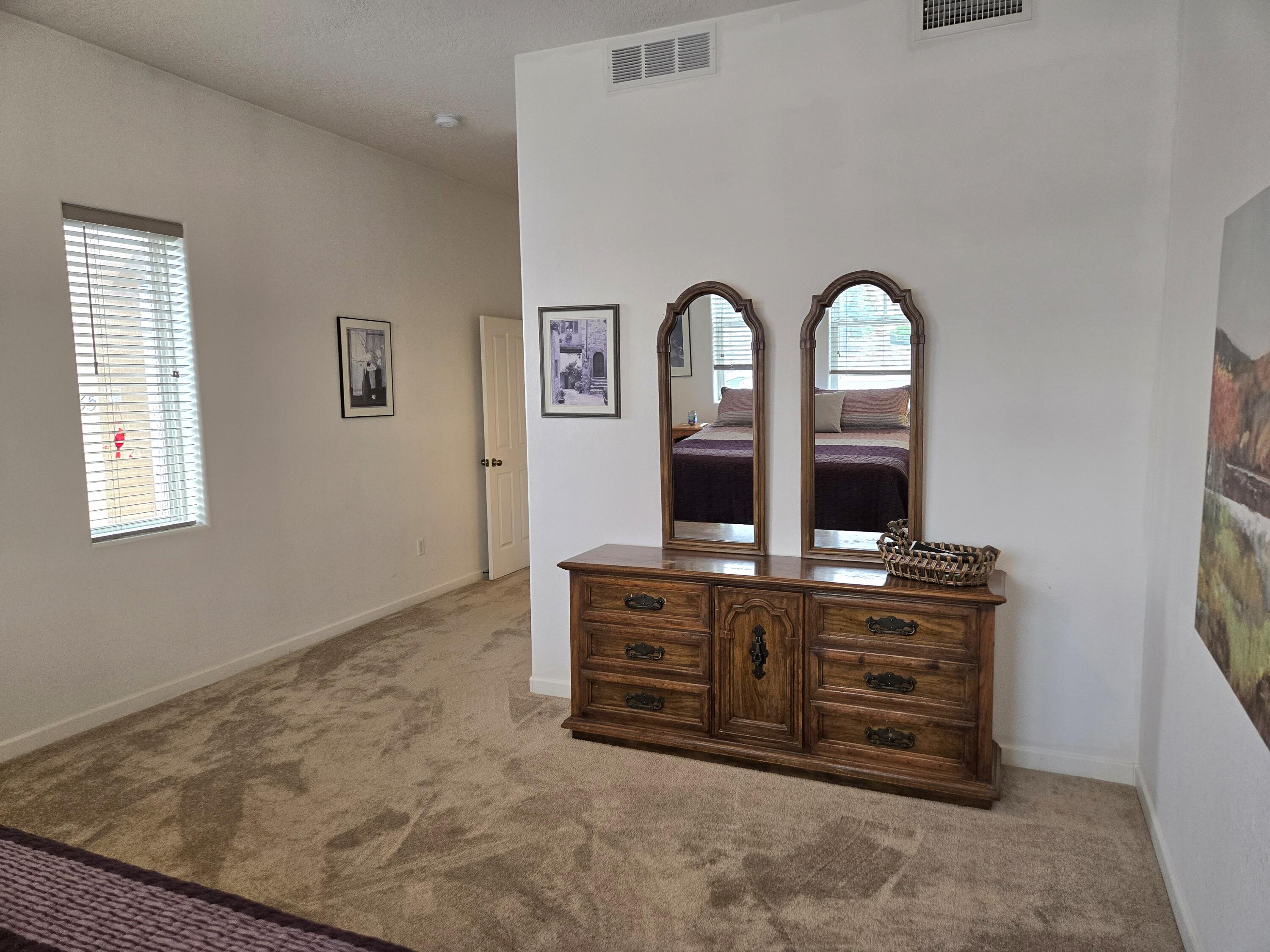 2185 Deer Trail Loop NE