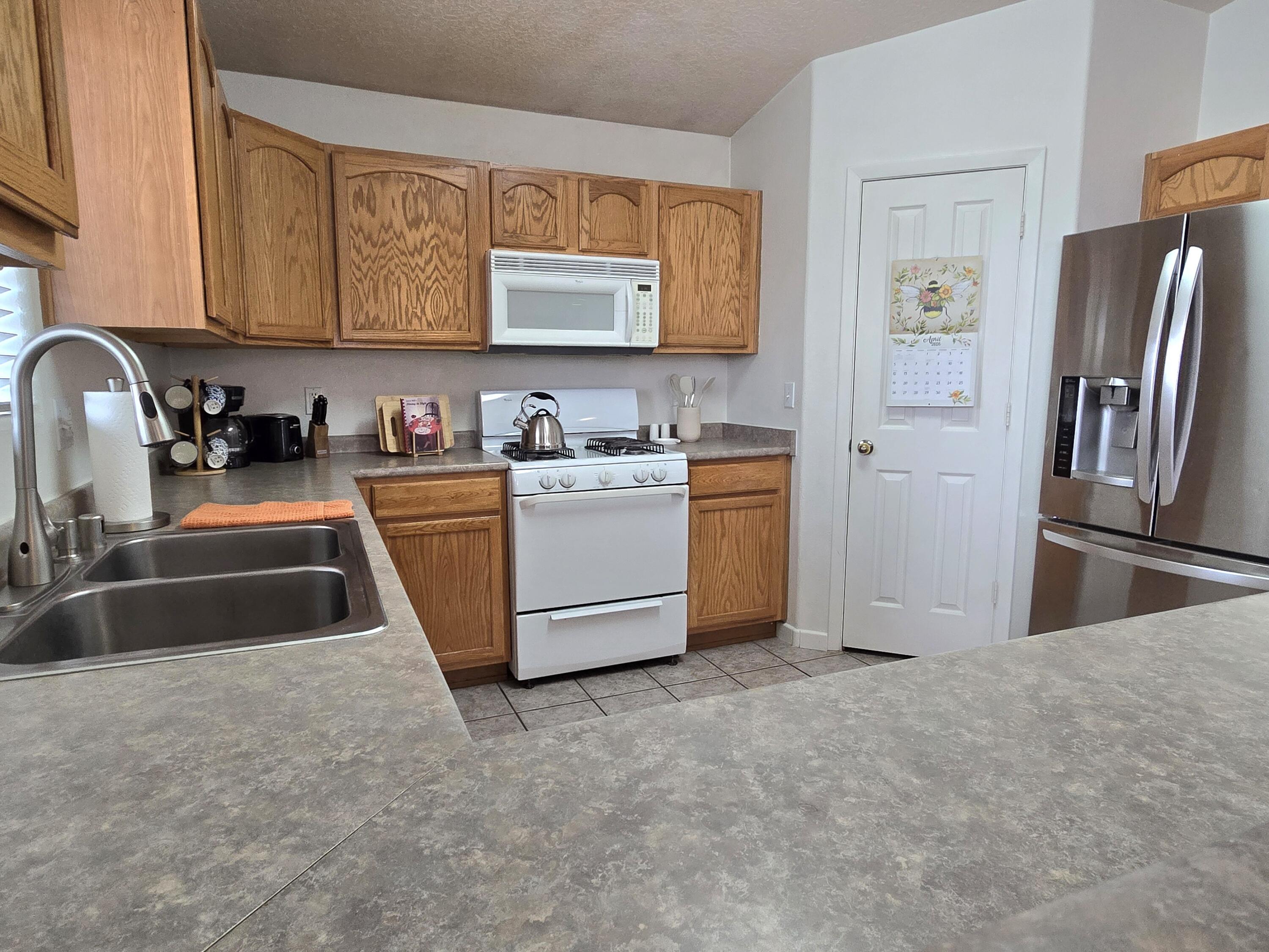 2185 Deer Trail Loop NE