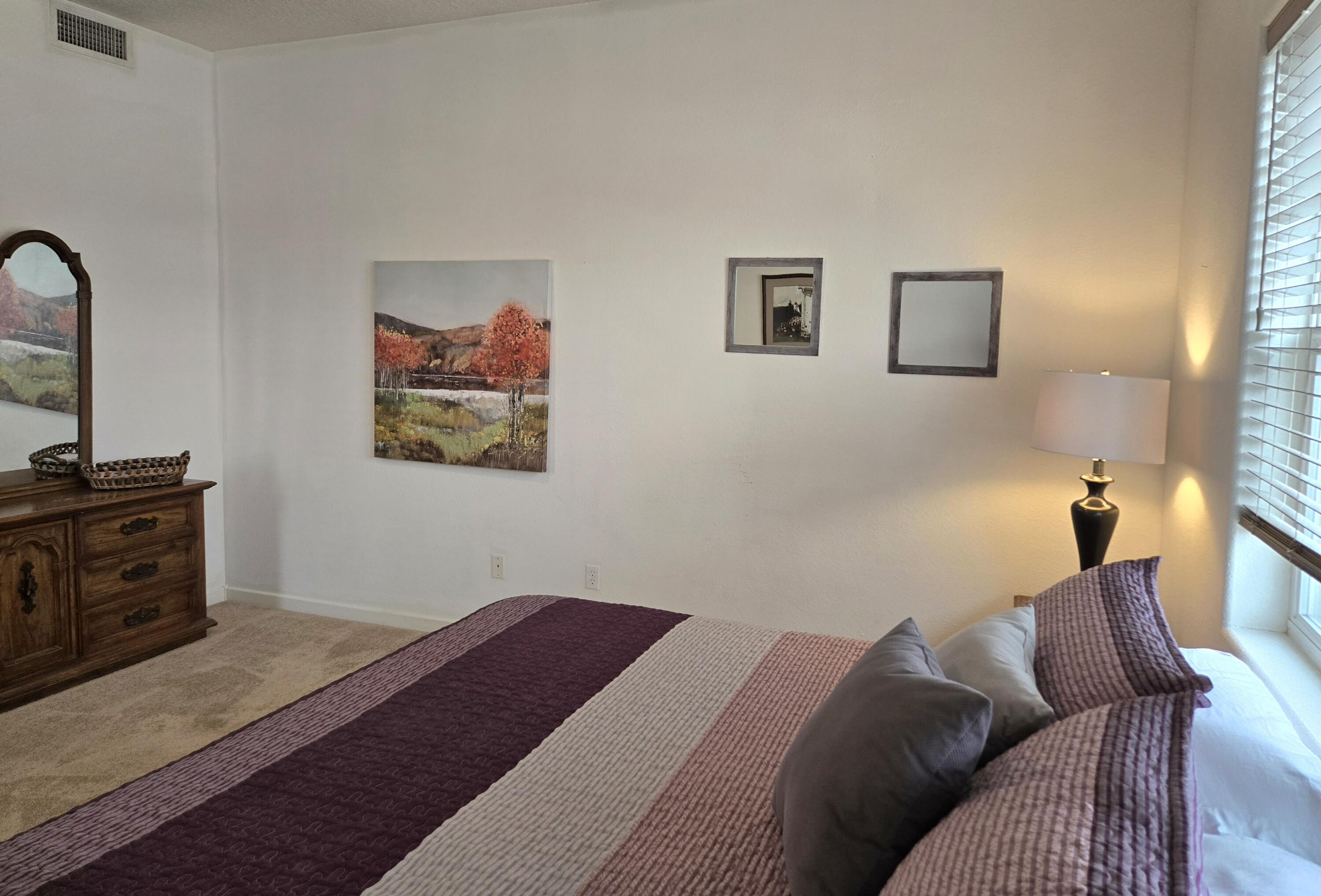 2185 Deer Trail Loop NE