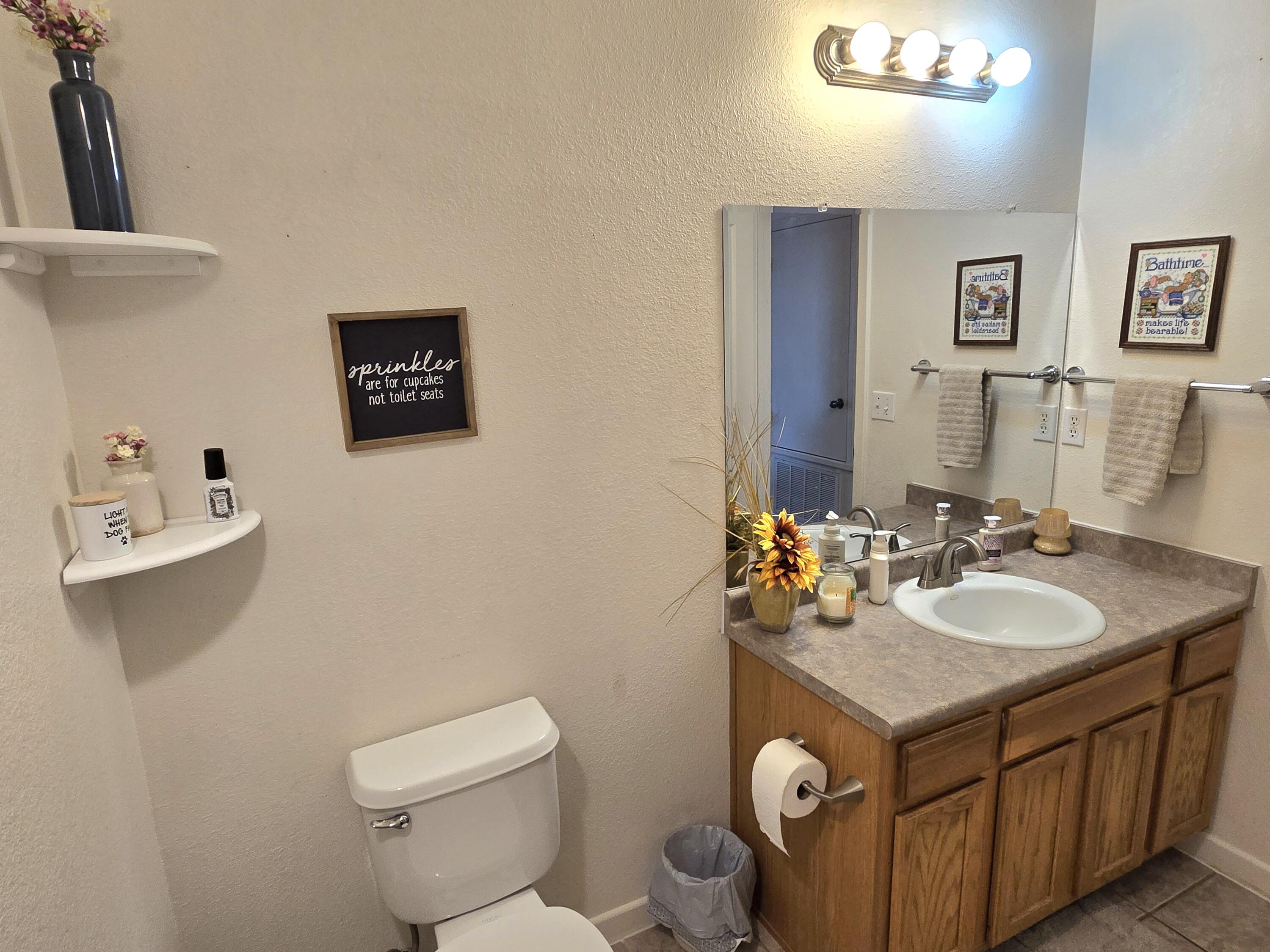 2185 Deer Trail Loop NE