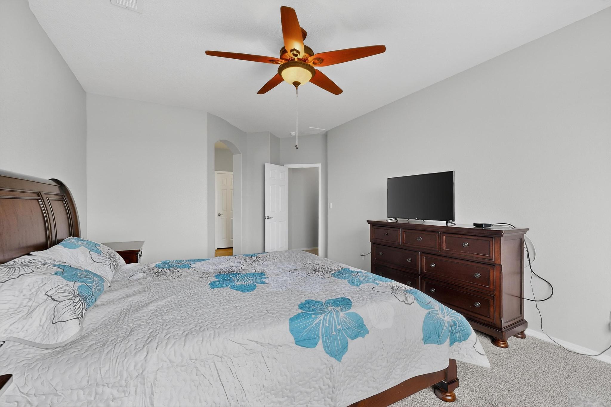 8140 Ventana Azul Avenue NW