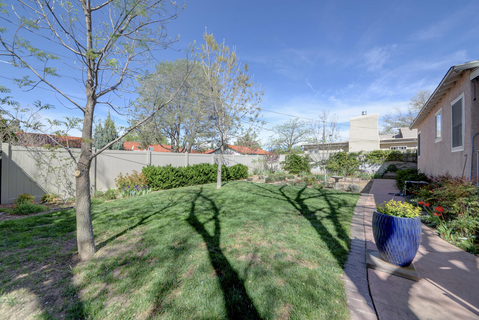 3929 Mesa Verde Avenue NE