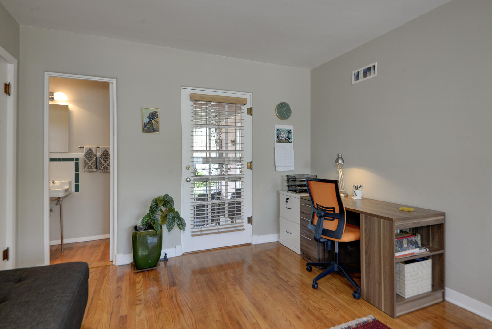 3929 Mesa Verde Avenue NE