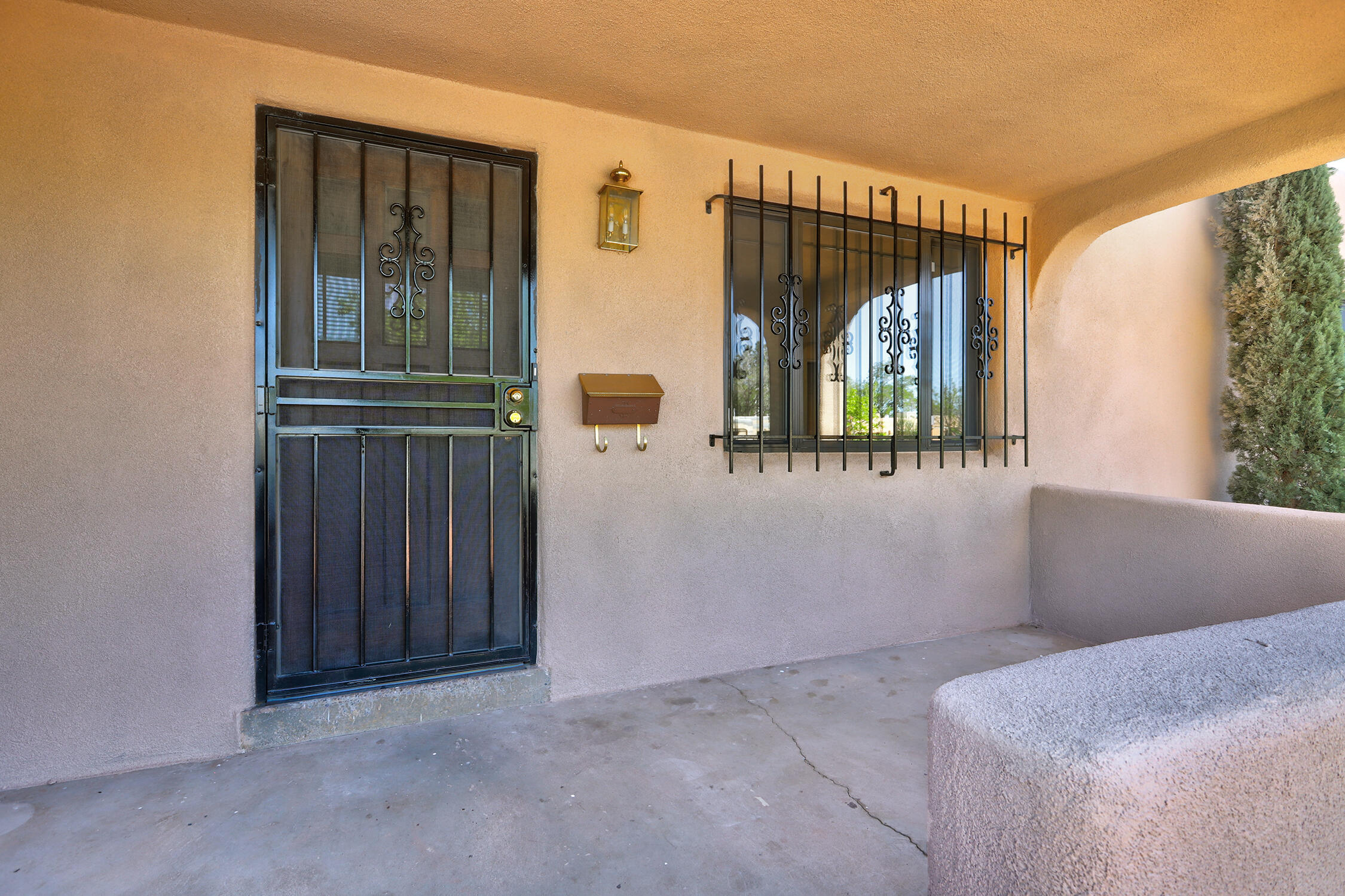 312 Laguayra Drive NE