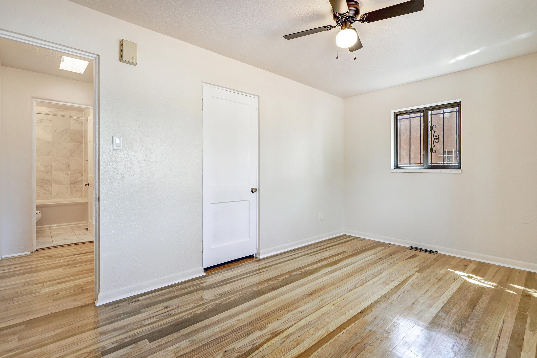 312 Laguayra Drive NE