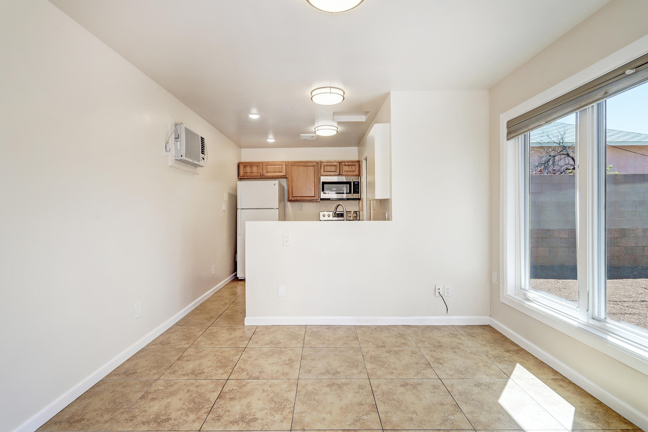 312 Laguayra Drive NE