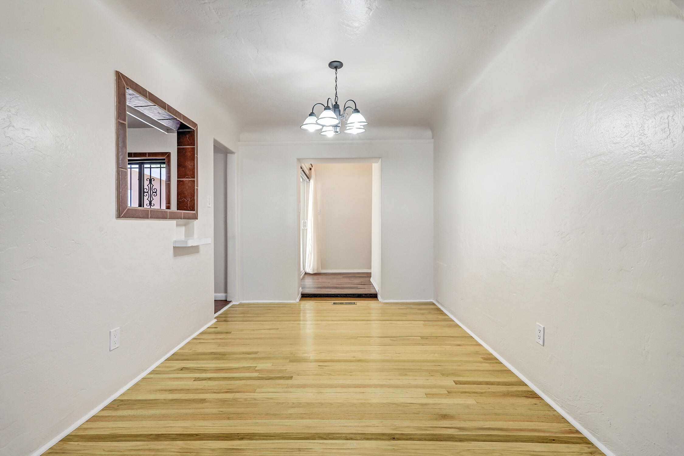312 Laguayra Drive NE
