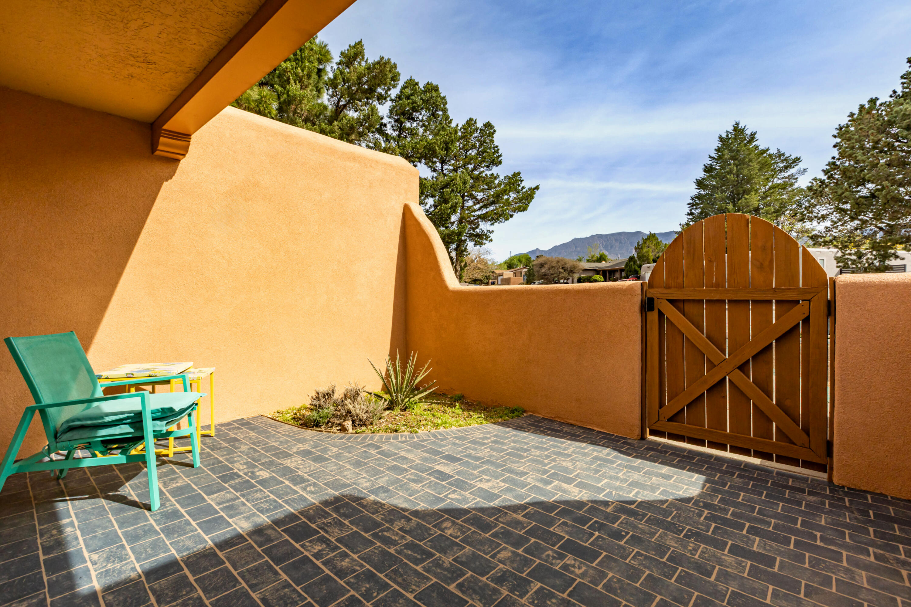 4001 Cibola Village Drive NE