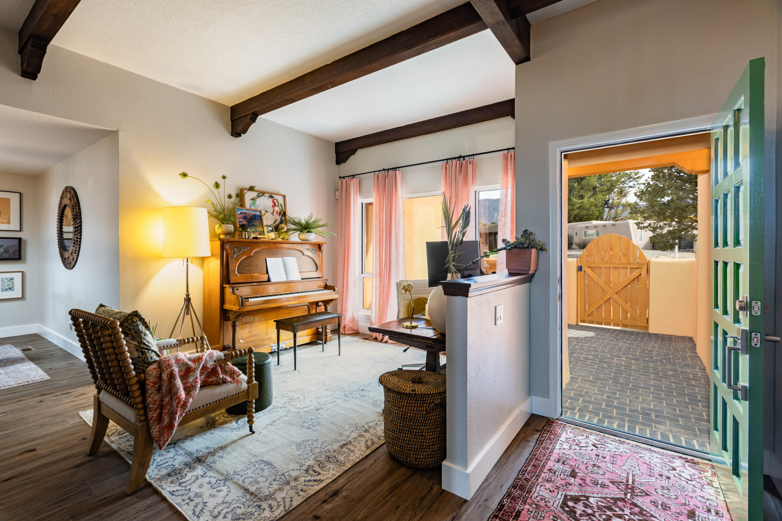 4001 Cibola Village Drive NE
