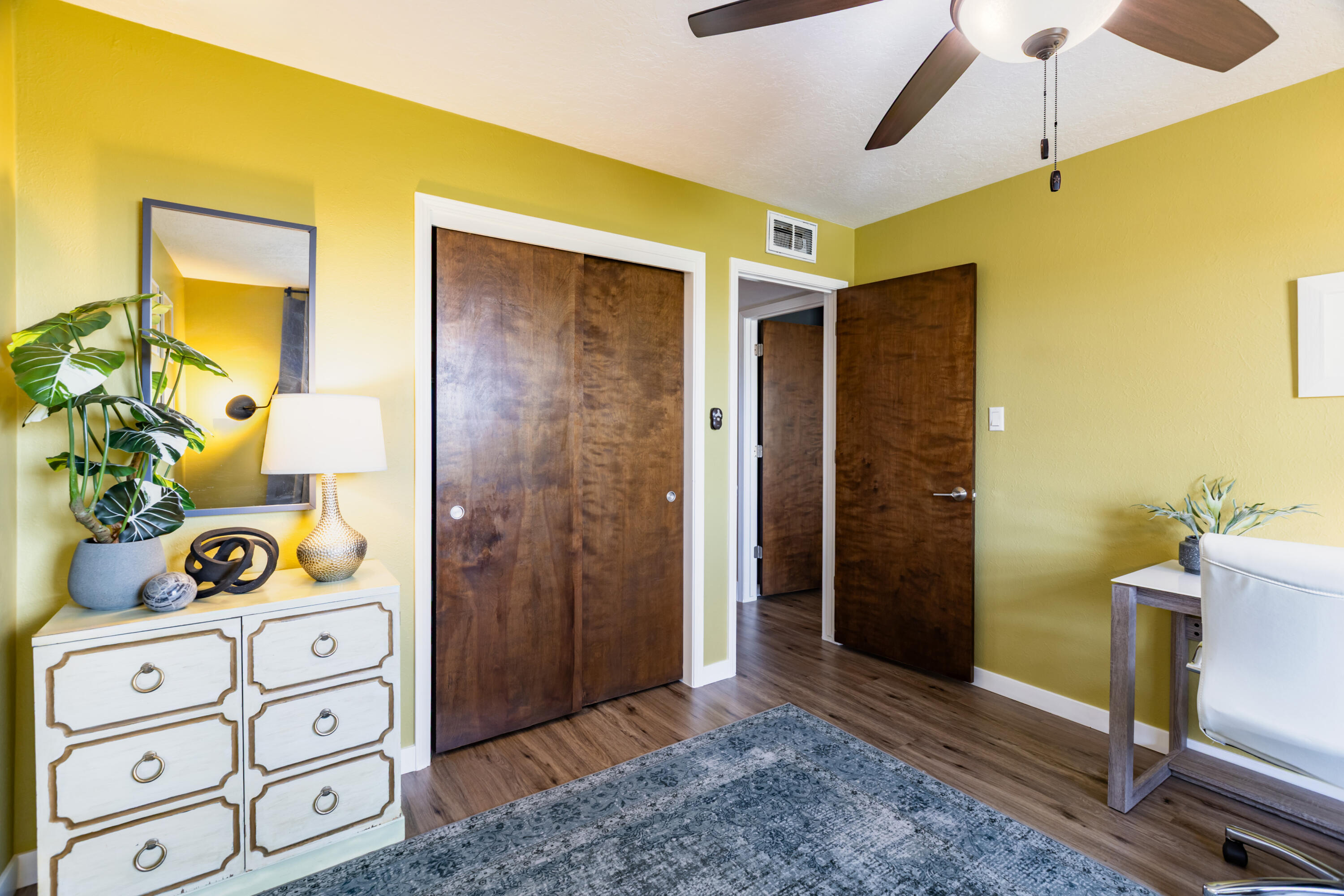 4001 Cibola Village Drive NE