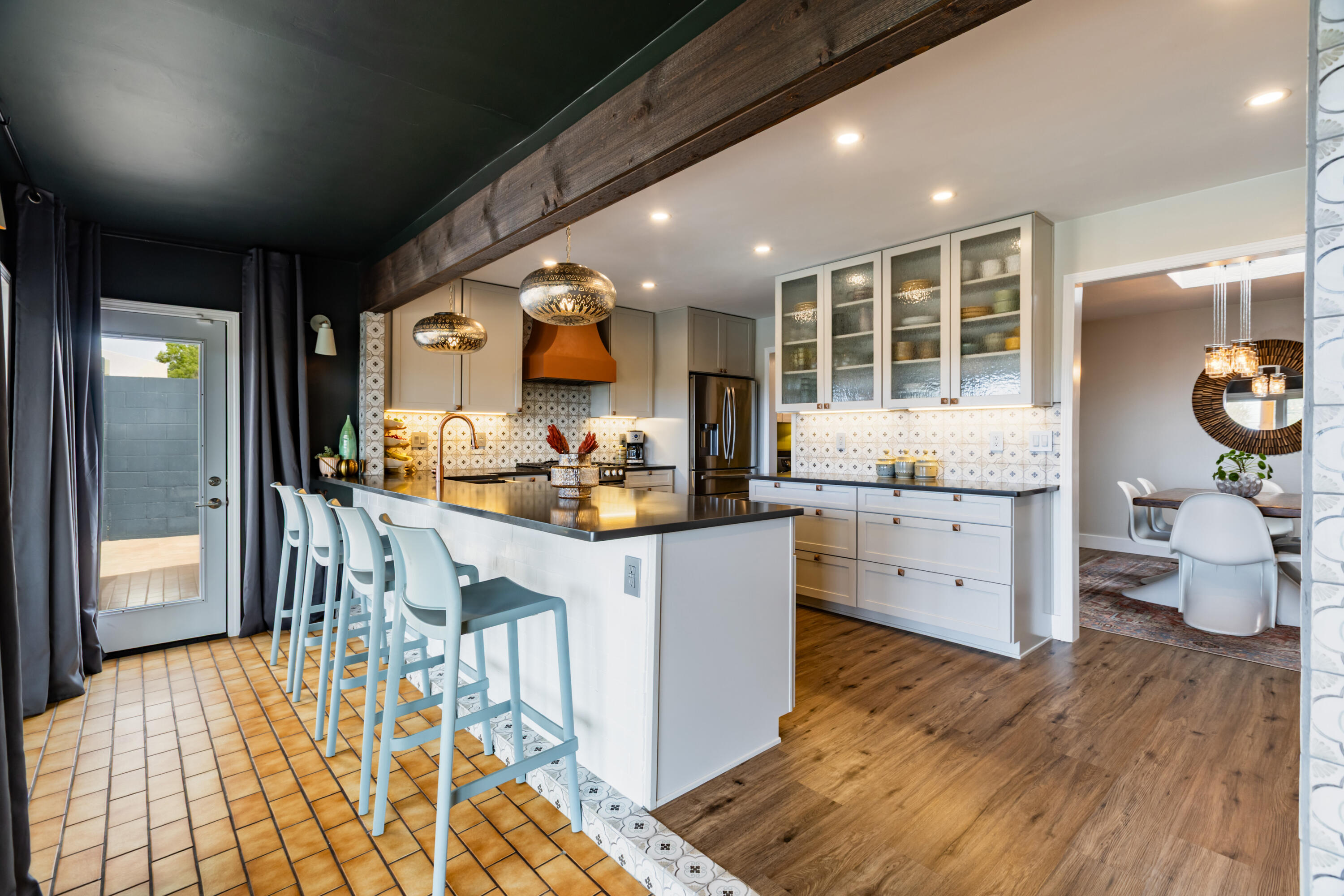 4001 Cibola Village Drive NE