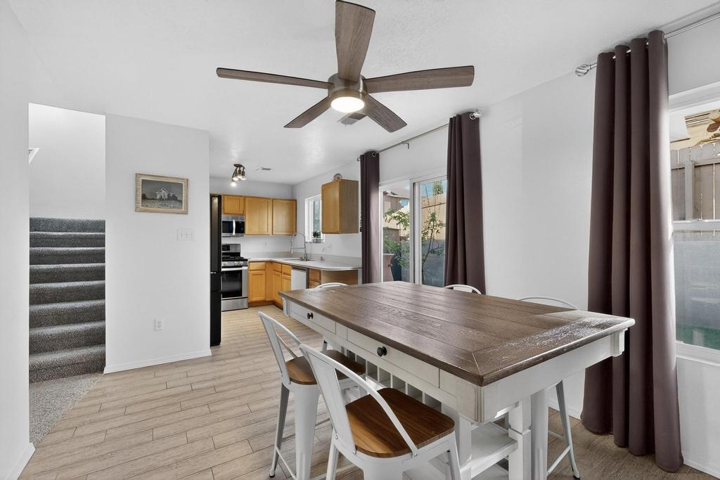 8632 Alta Loma Lane NE
