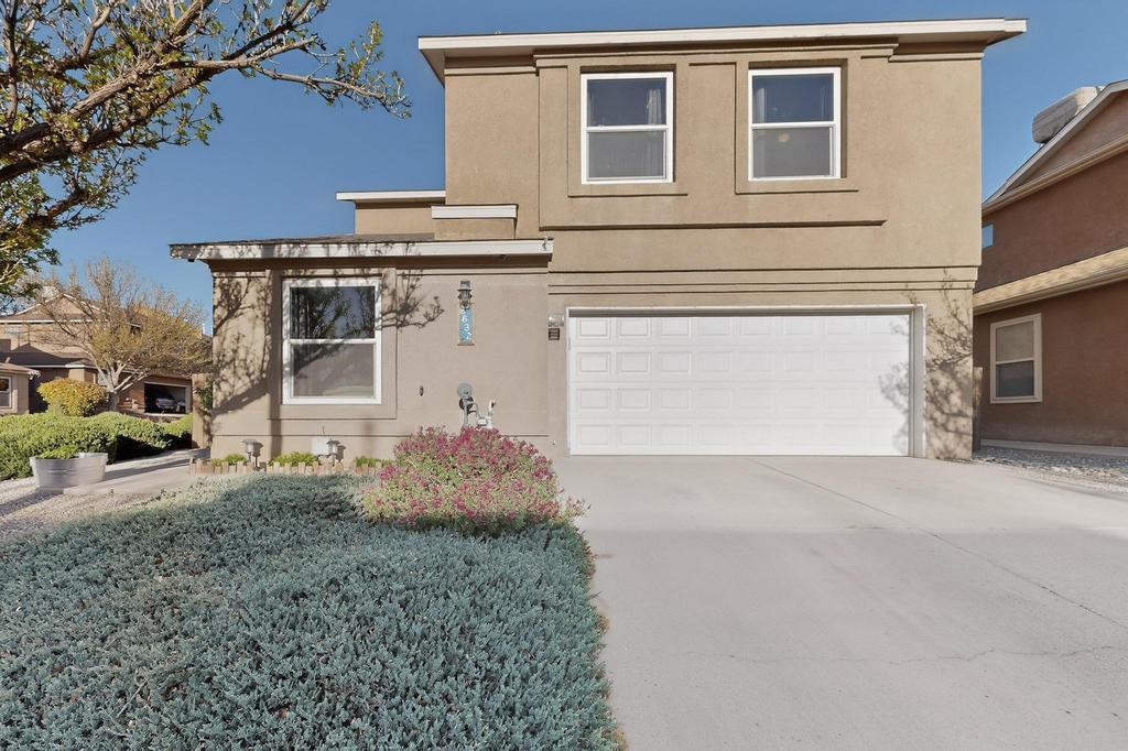 8632 Alta Loma Lane NE