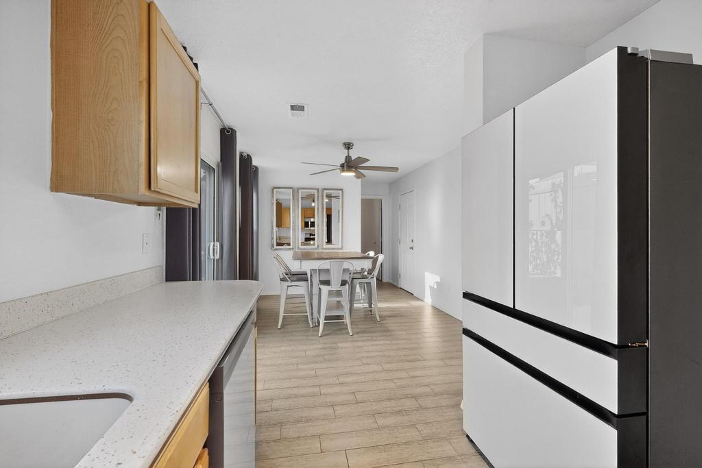 8632 Alta Loma Lane NE