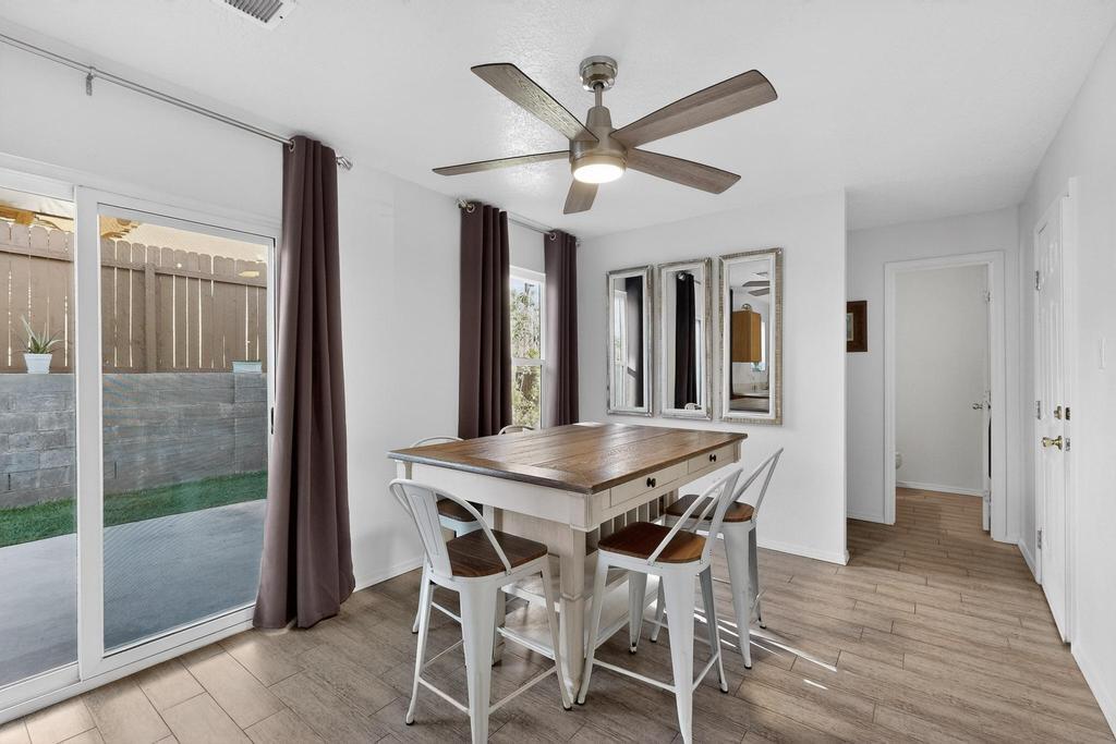 8632 Alta Loma Lane NE