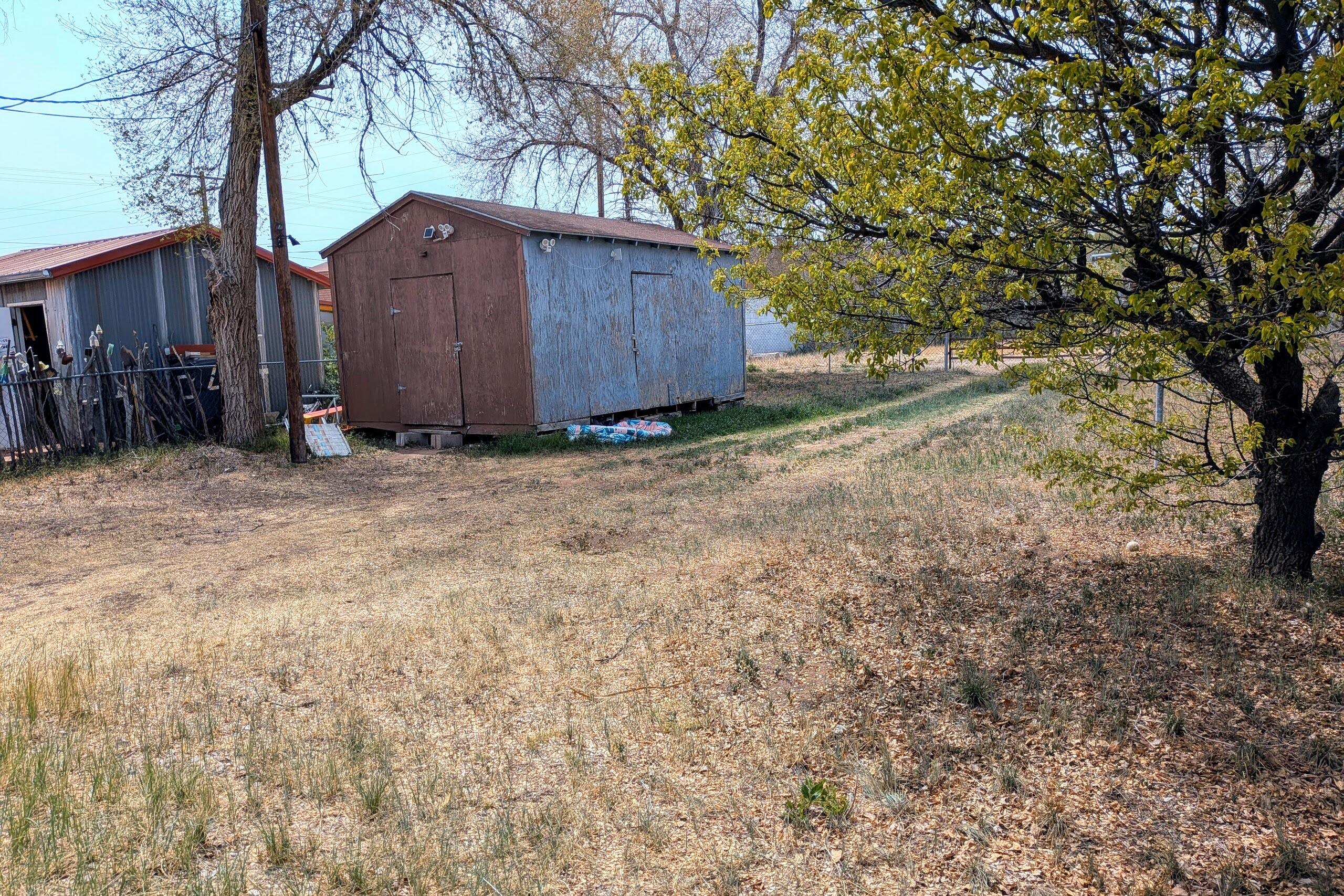 105 S Roosevelt Avenue