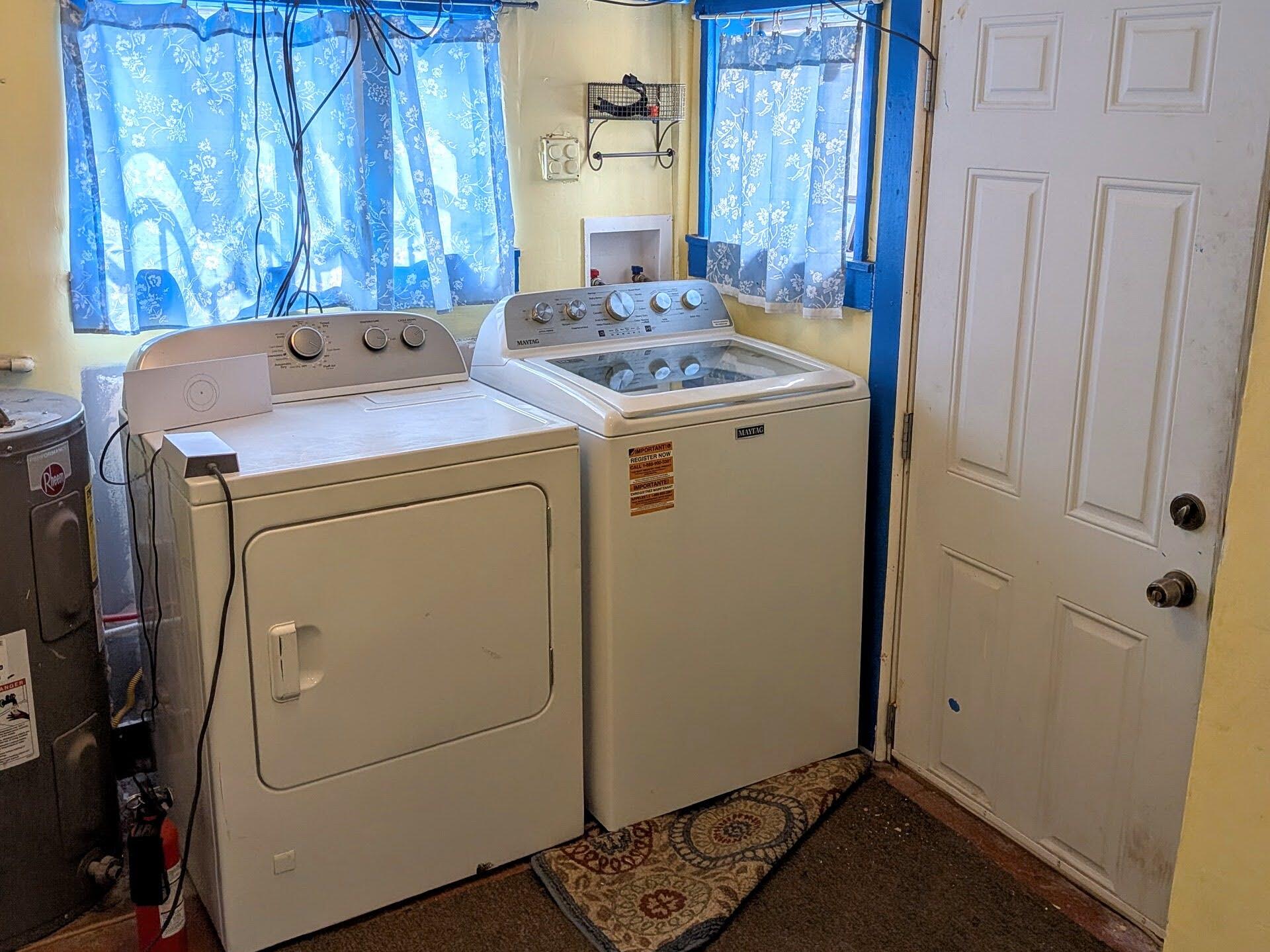 105 S Roosevelt Avenue