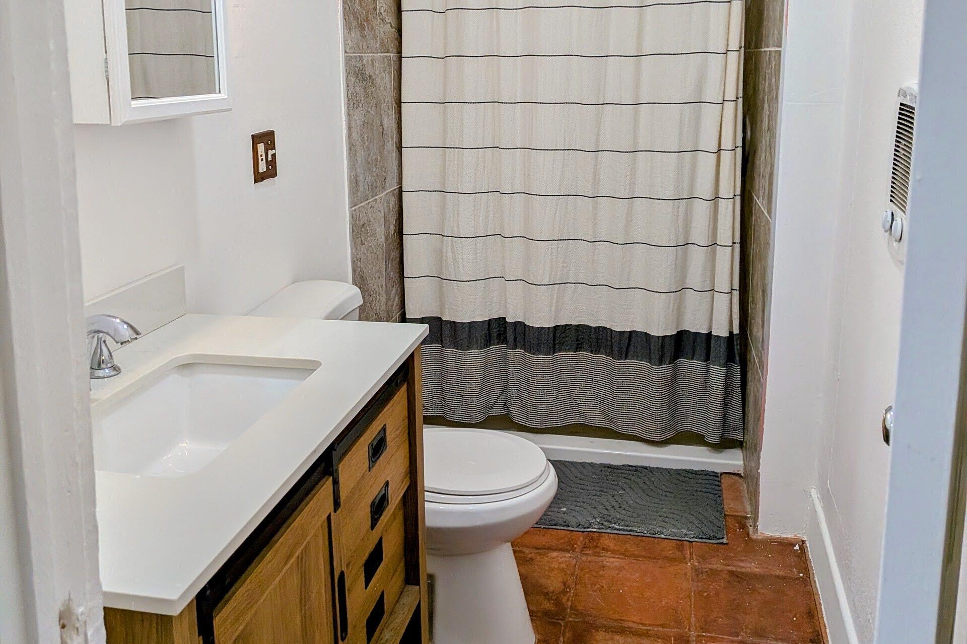 105 S Roosevelt Avenue